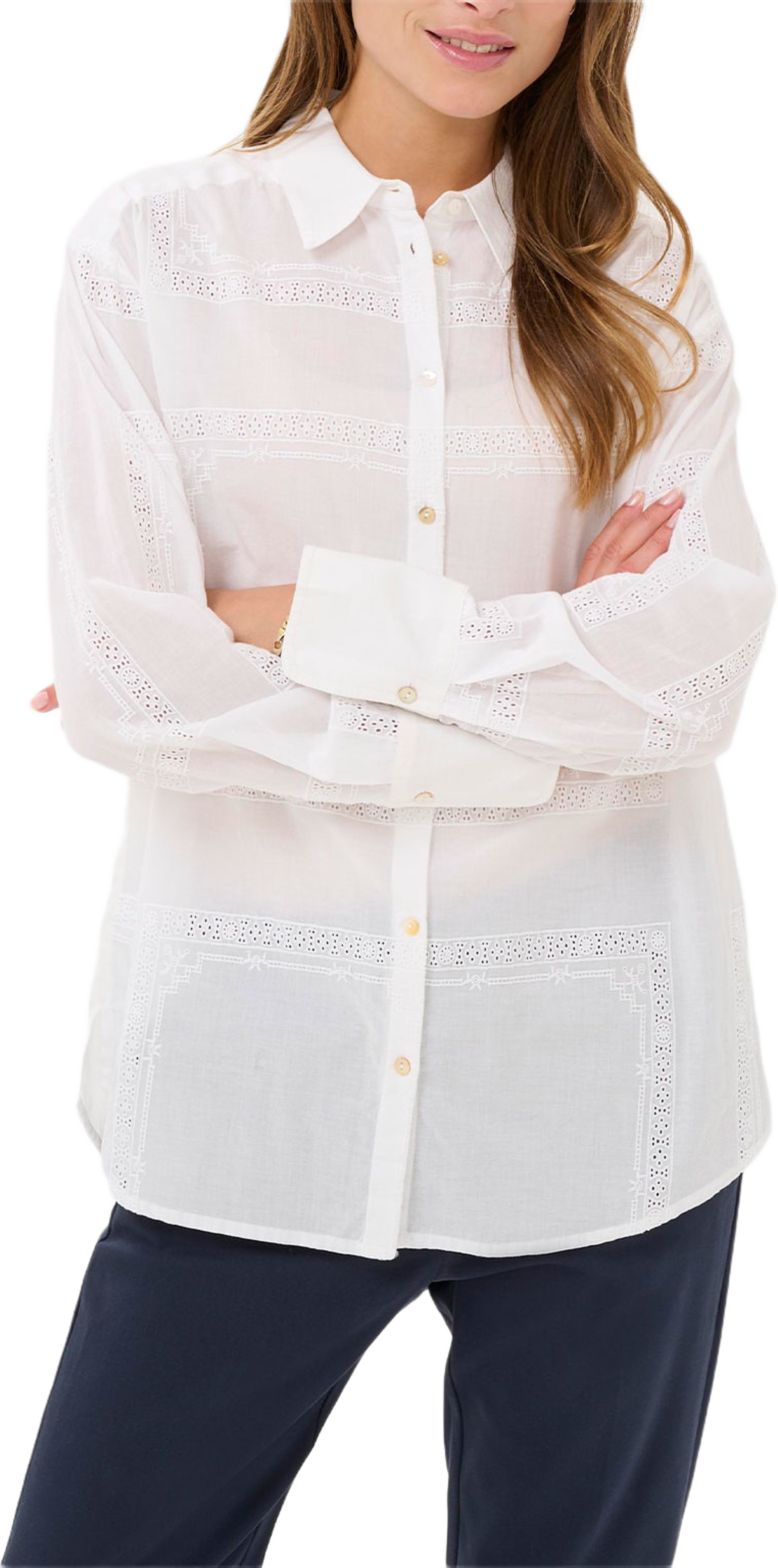 OliciaSZ Shirt, från Saint Tropez, i färgen Bright White. Klicka för att öppna bilden i stort format