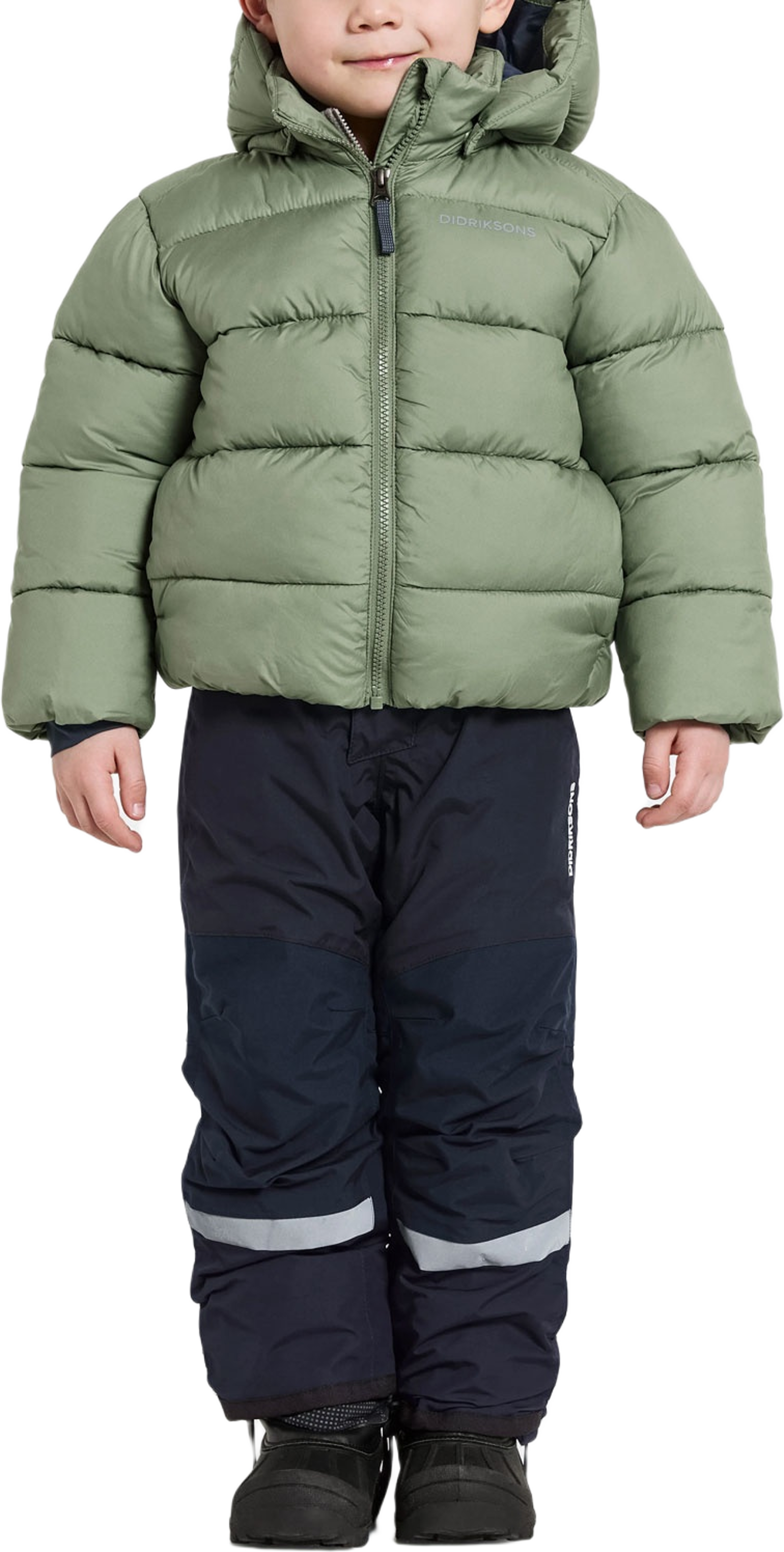 Roxen Kids Jacket, från Didriksons, i färgen Light Moss.
