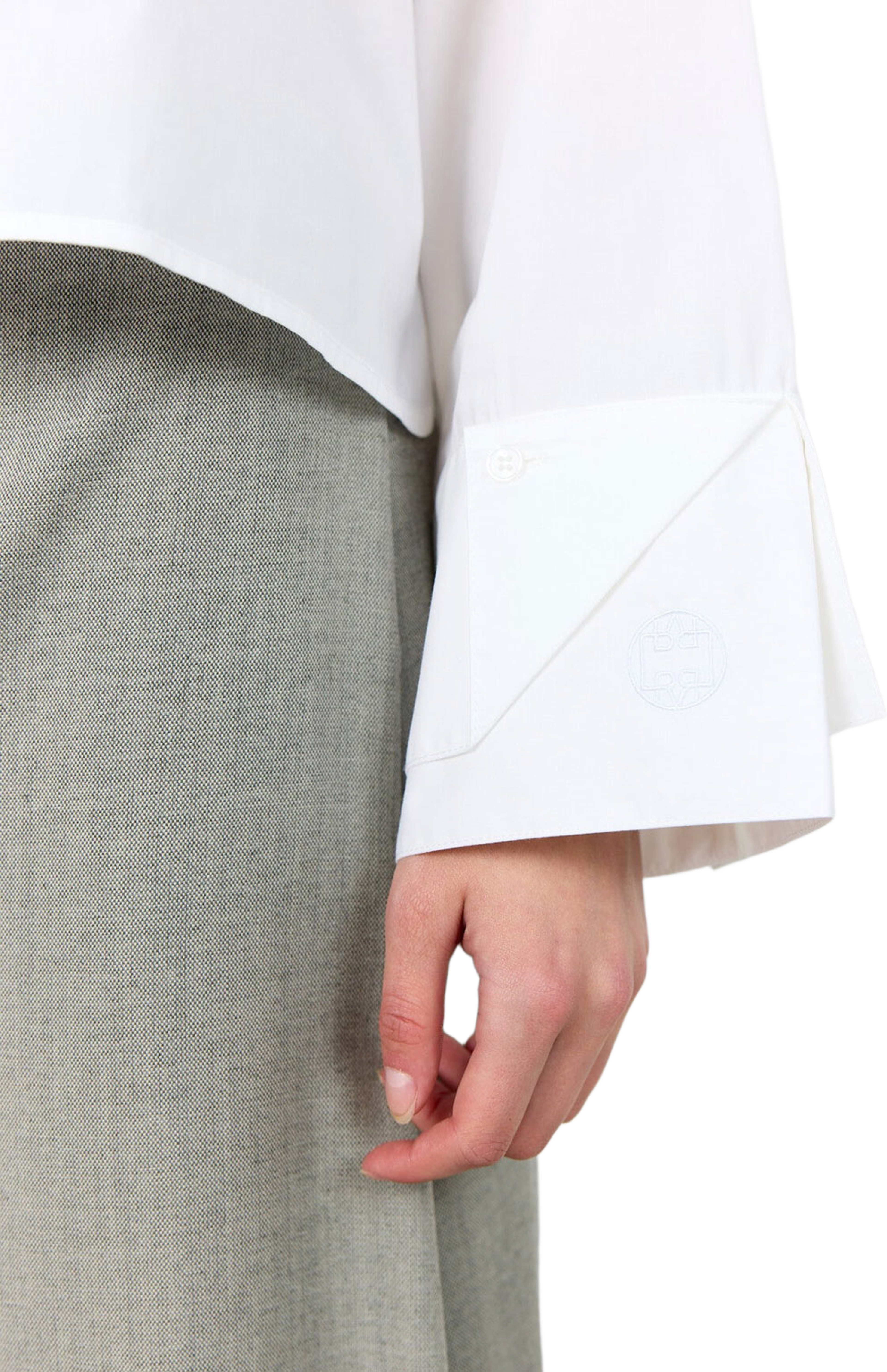 LR-Kia 4 Shirt, från Leveté Room, i färgen White. Klicka för att öppna bilden i stort format