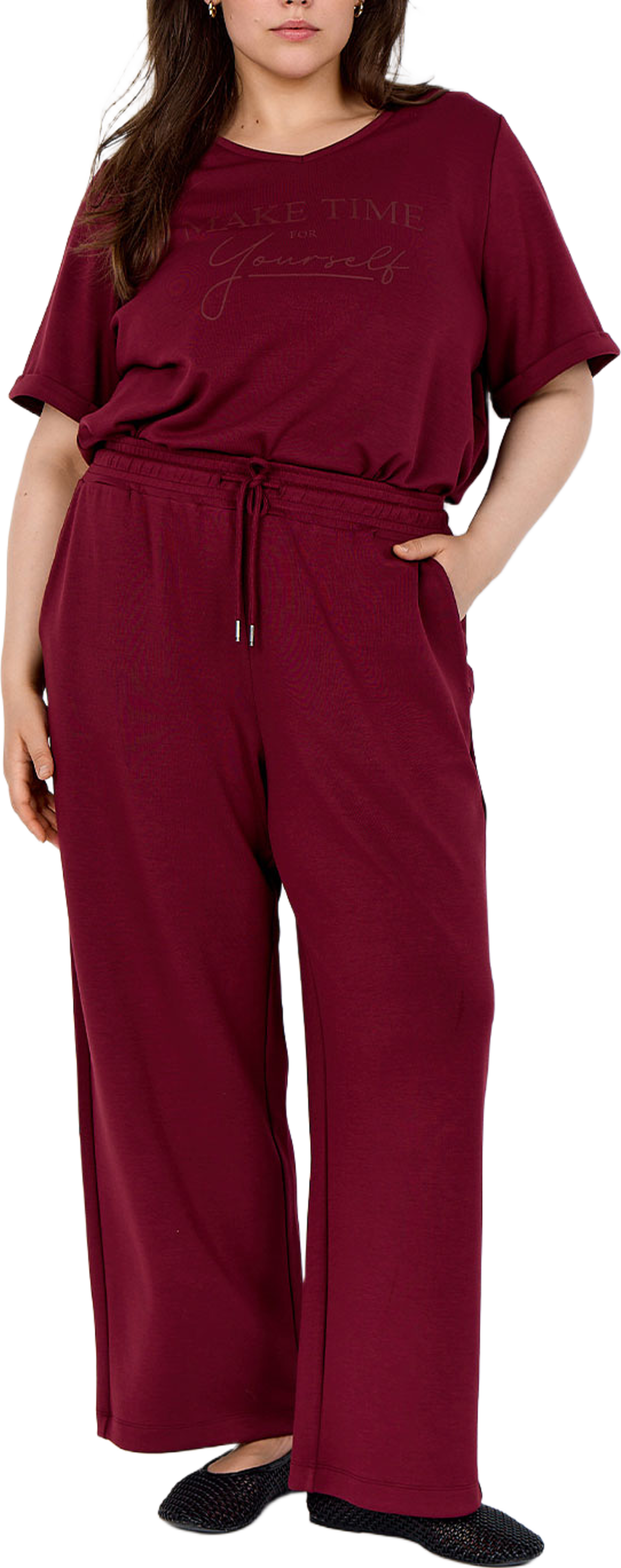WA-Sabina 2 Pants, från Wasabi Concept, i färgen Dark Red. Klicka för att öppna bilden i stort format