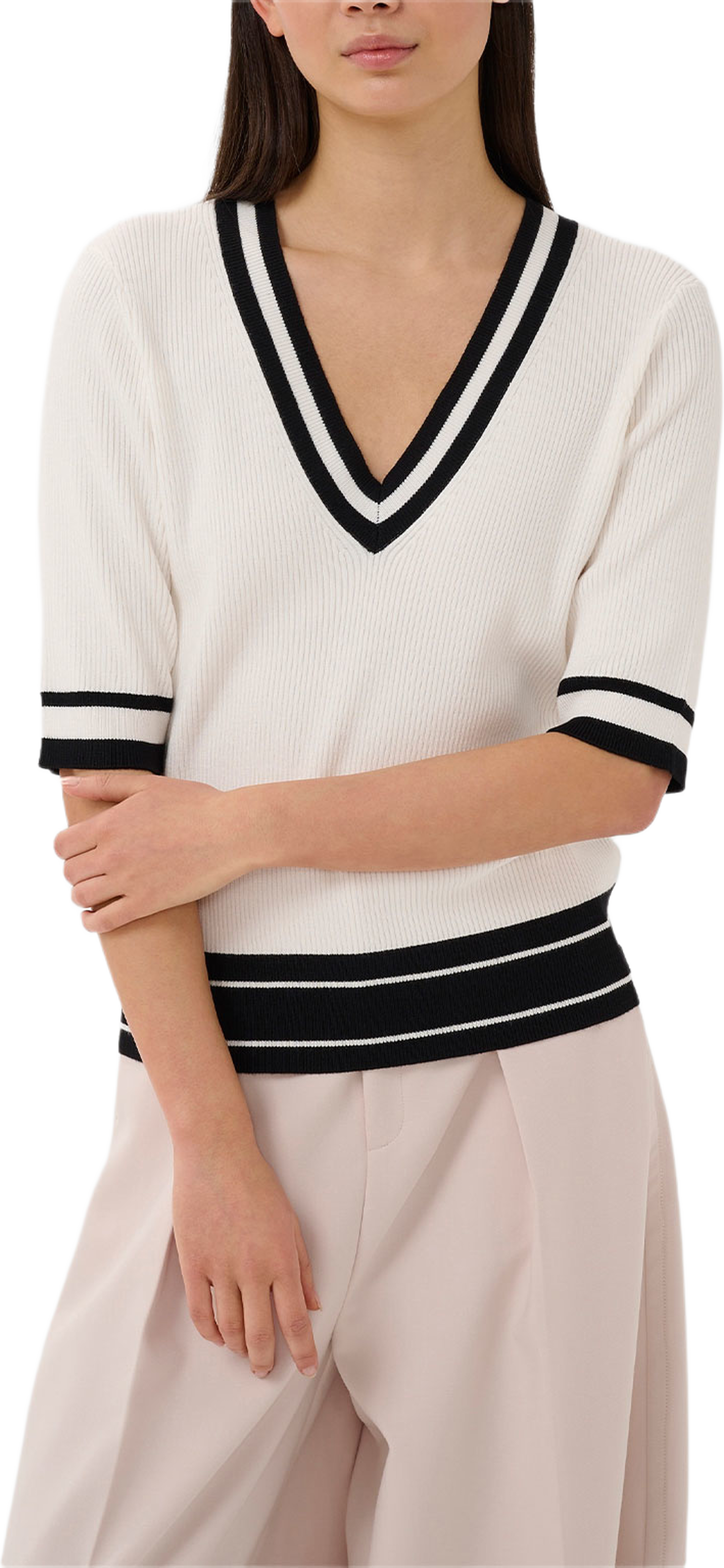 LeenahIW V-Neck Blouse; InWear Pullover, från Inwear, i färgen Vanilla / Black Stripe. Klicka för att öppna bilden i stort format