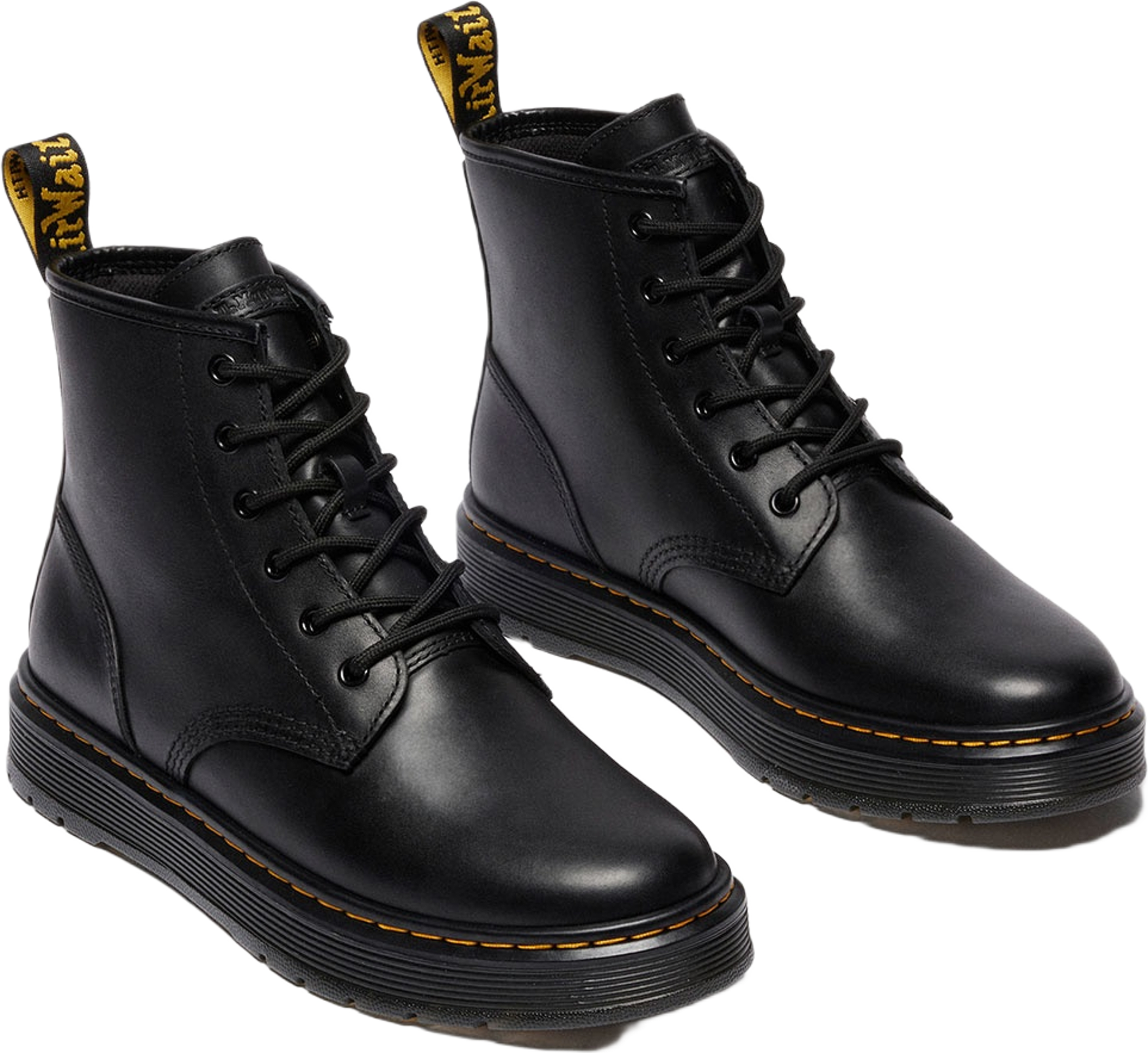 Brookline Chukka Boot, från Dr. Martens, i färgen Black.