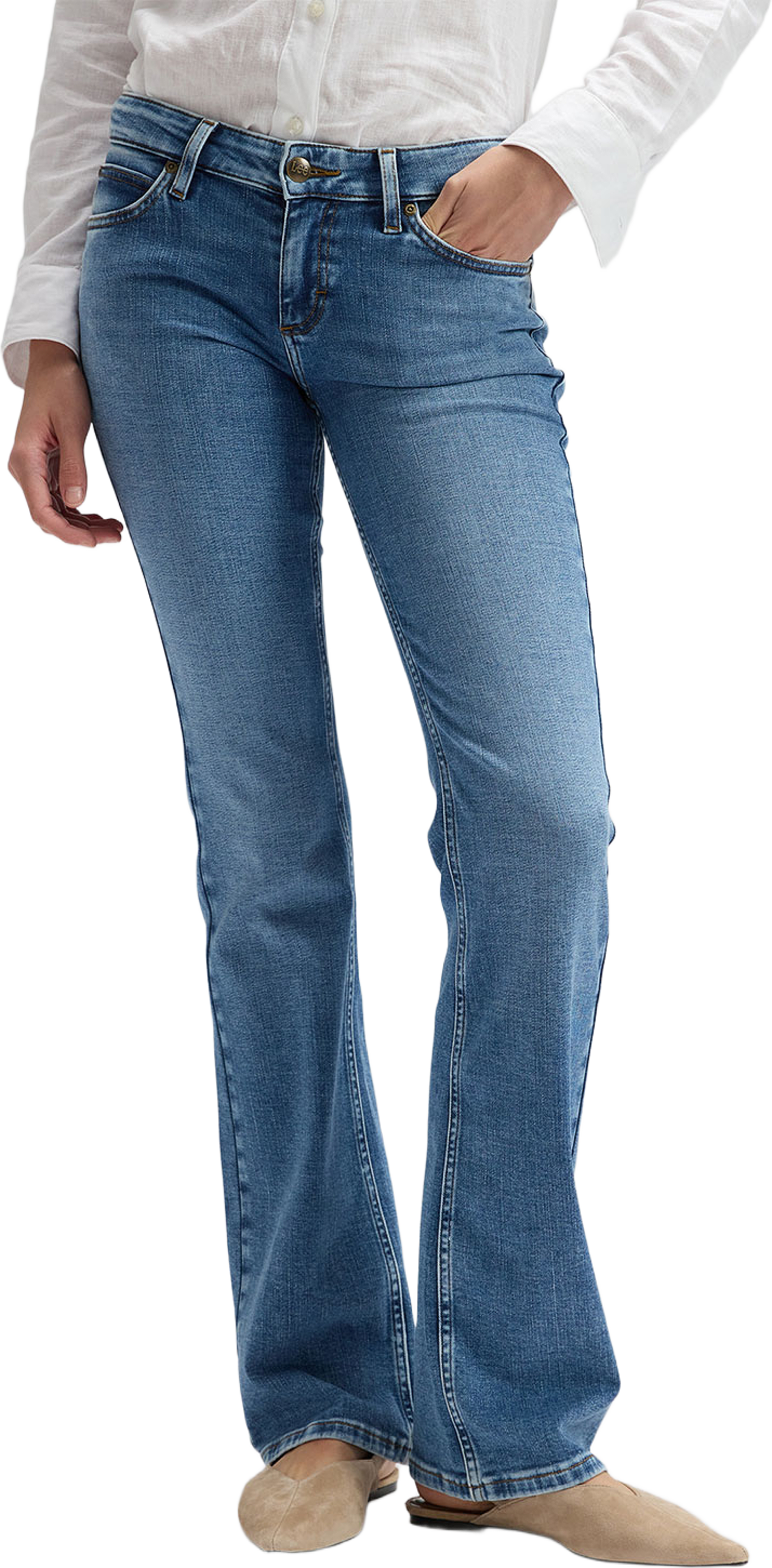 Flap Pocket Jessica, från Lee, i färgen Lapis Blue. Klicka för att öppna bilden i stort format