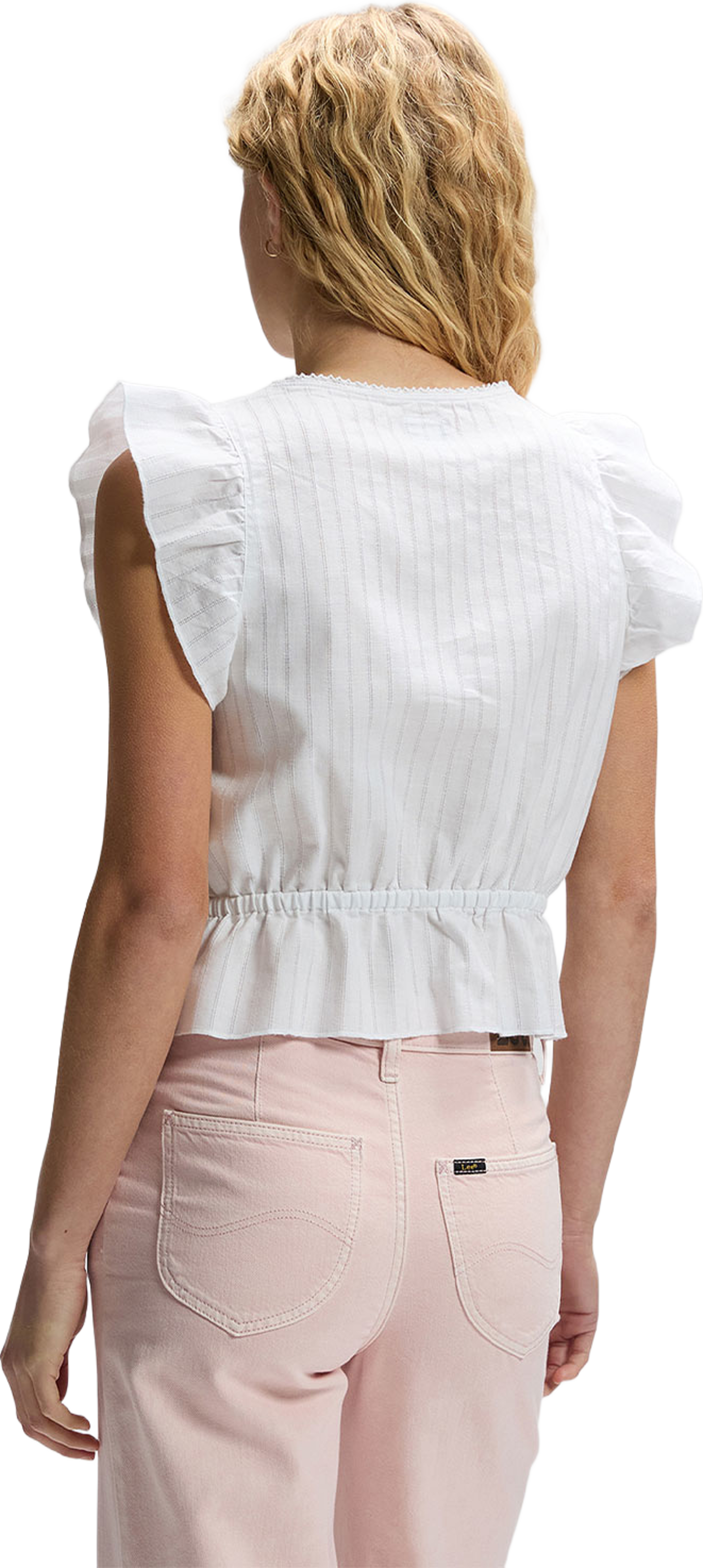 Ruffle Sleeve Shirt, från Lee, i färgen Bright White. Klicka för att öppna bilden i stort format