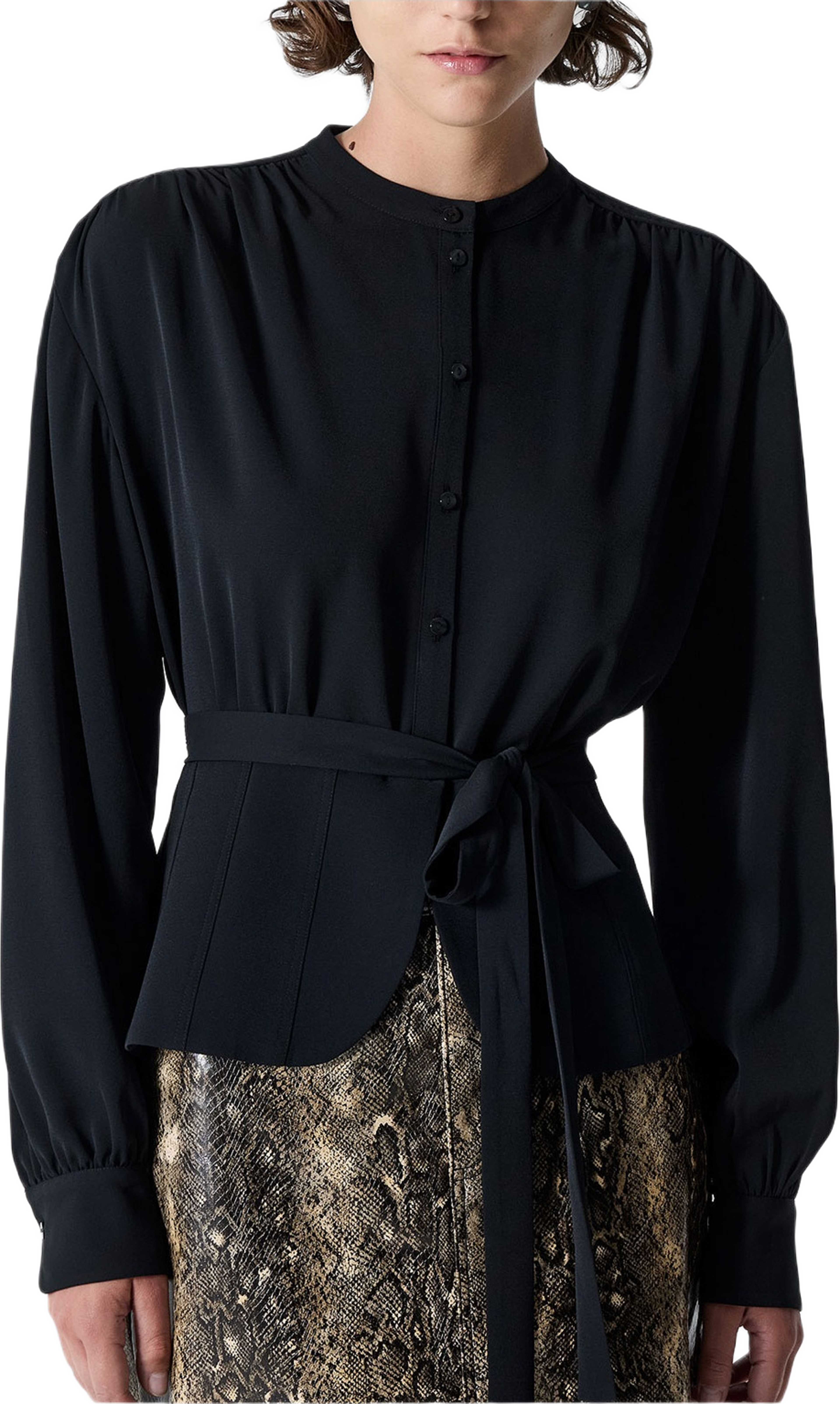 Arezzo Ls Waist Tie Shirt, från French Connection, i färgen Black.