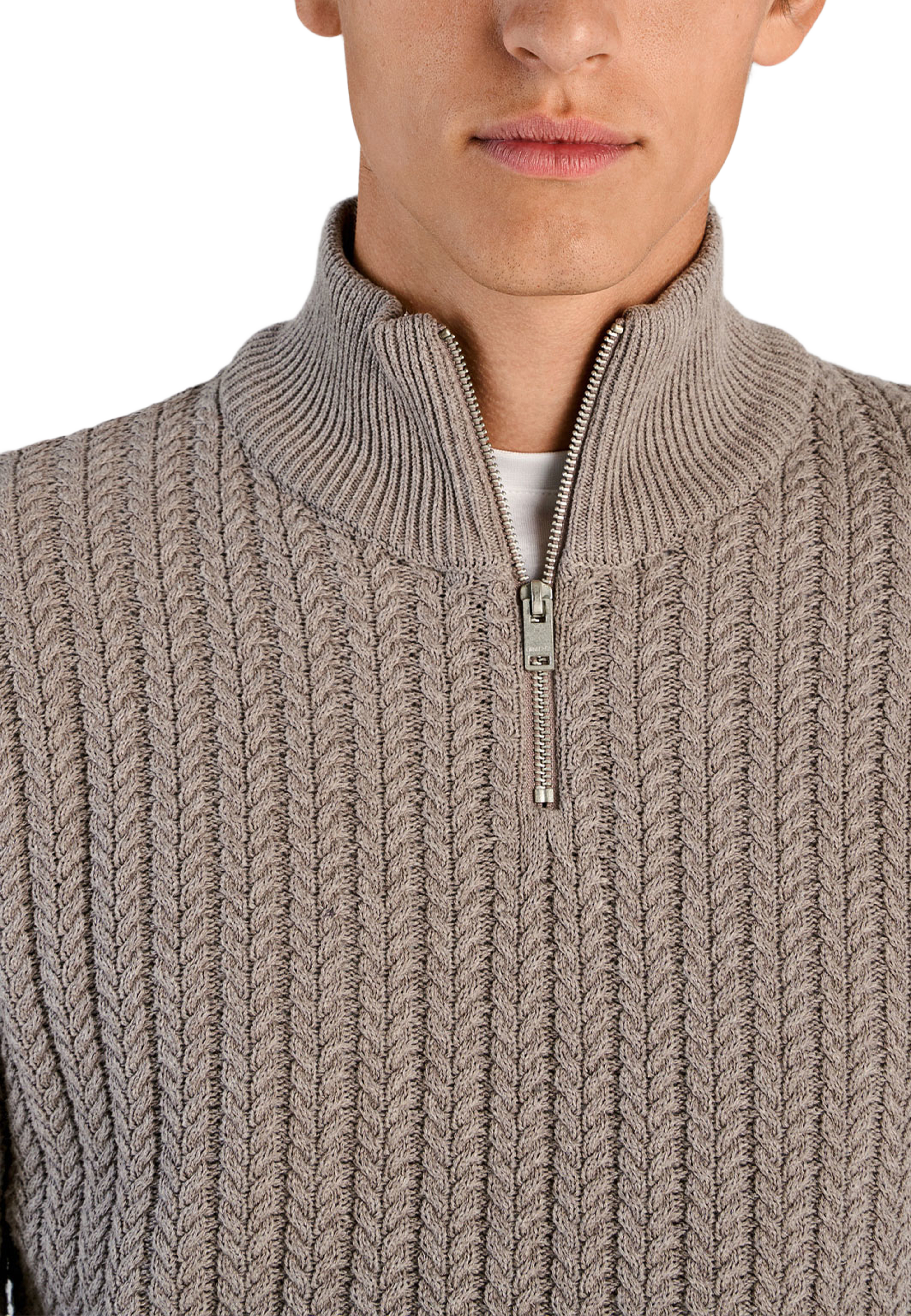 Lindbergh Recycle cabel knit half zip Knit, från Lindbergh, i färgen Dk Sand. Klicka för att öppna bilden i stort format