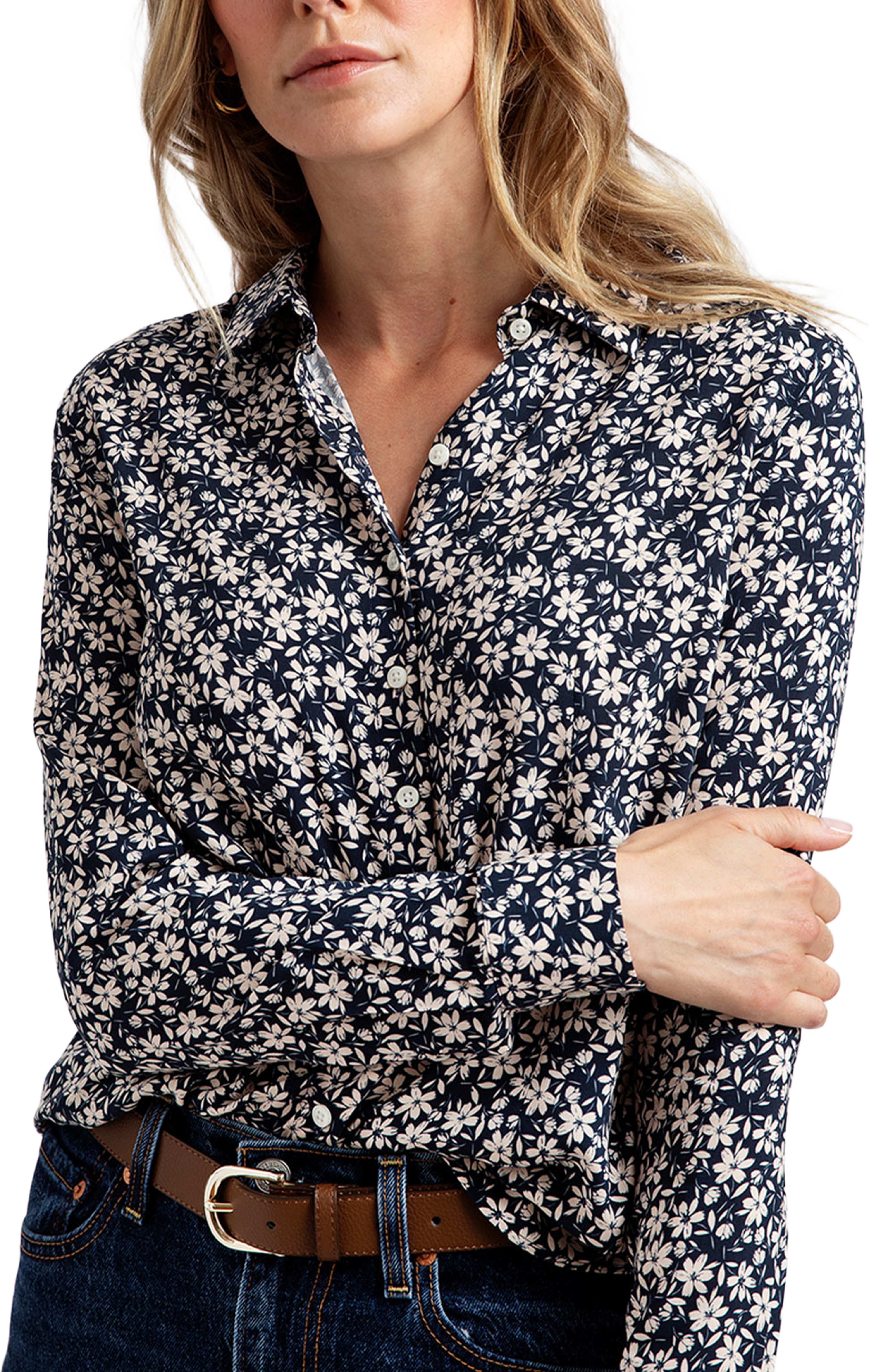 Blus Tilde Dusk Floral, från The Shirt Factory, i färgen Blue. Klicka för att öppna bilden i stort format