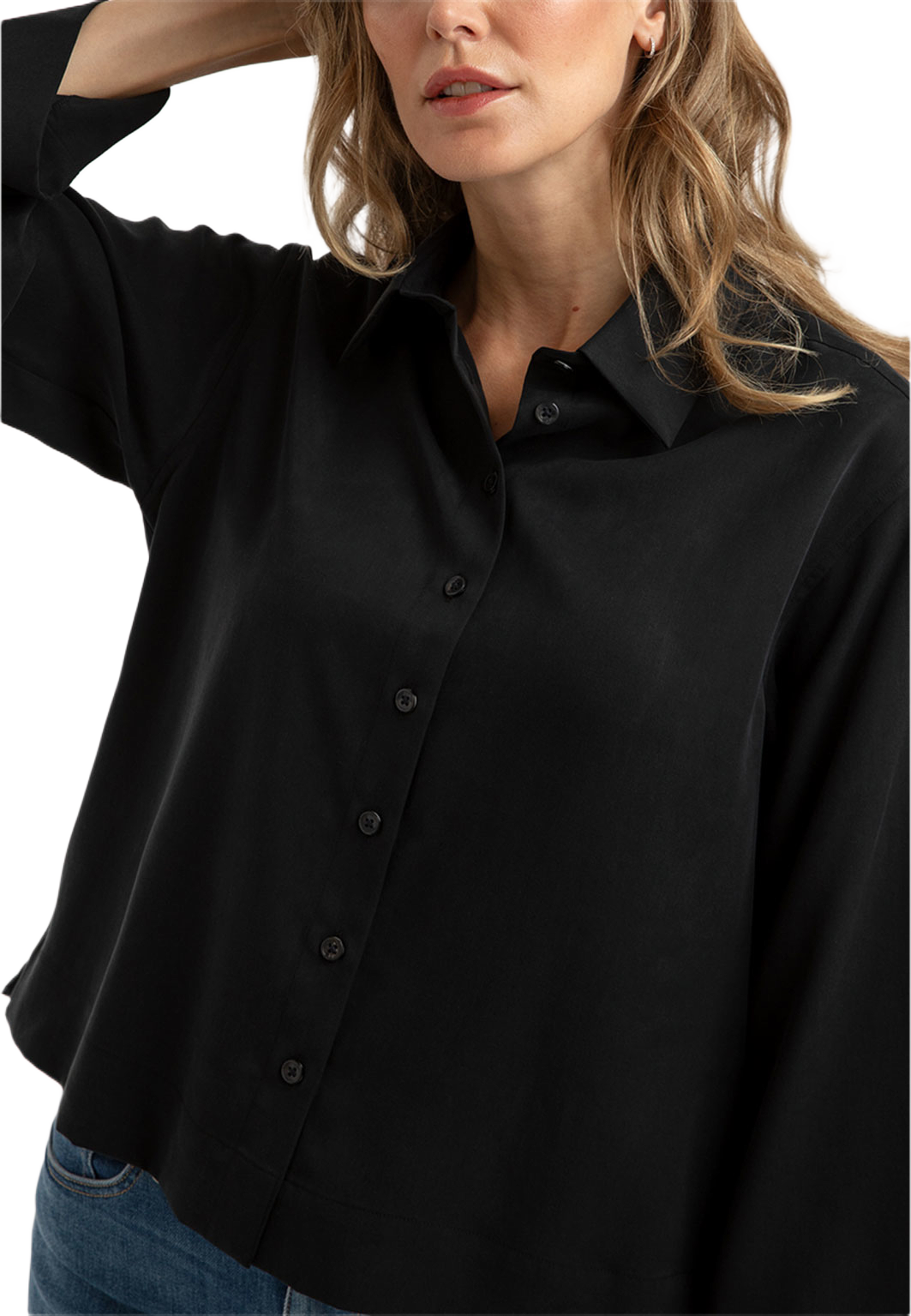Blus Melina Soft Tencel, från The Shirt Factory, i färgen Black. Klicka för att öppna bilden i stort format