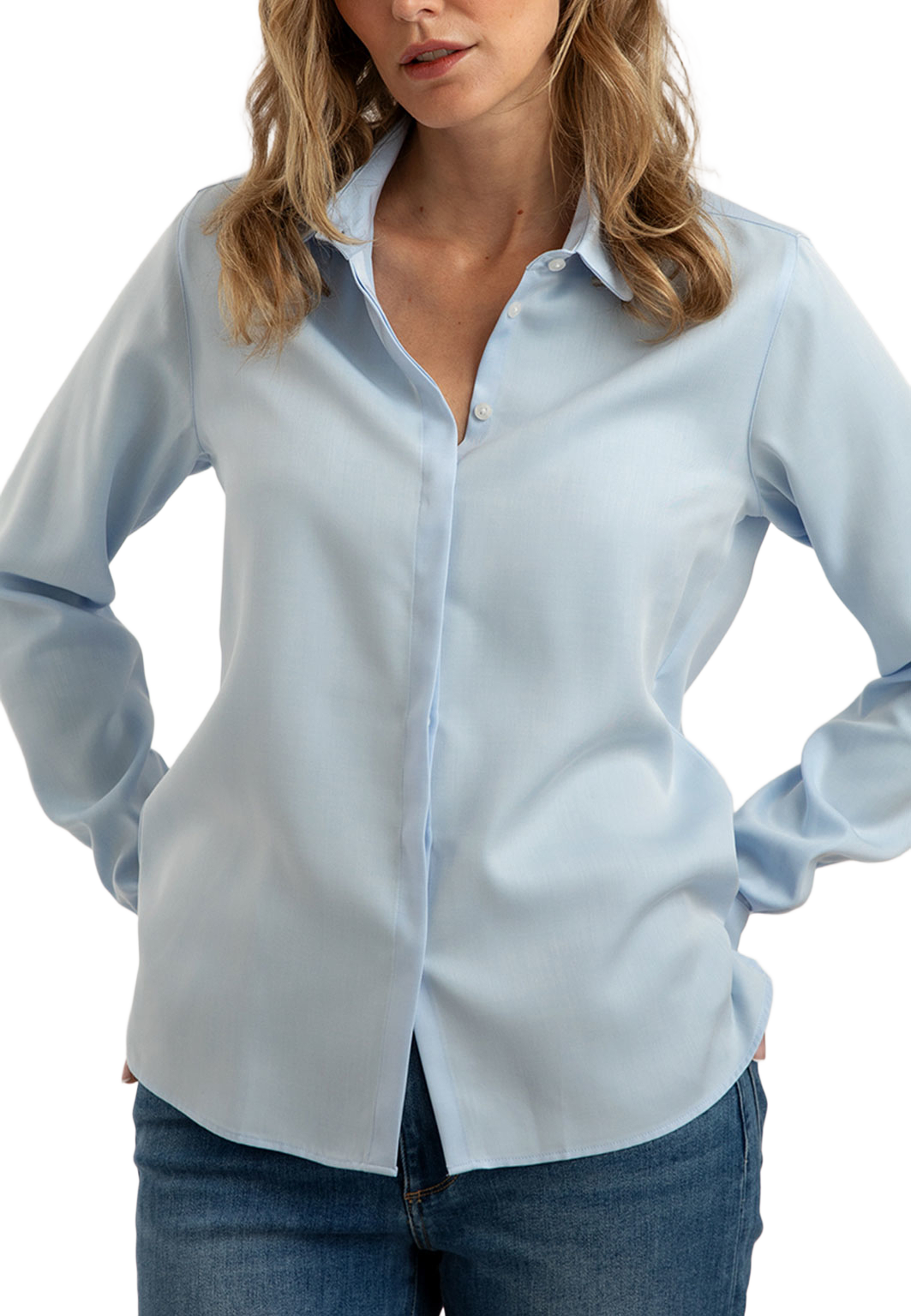 Blus Gina Noble Tencel, från The Shirt Factory, i färgen Lt.blue. Klicka för att öppna bilden i stort format