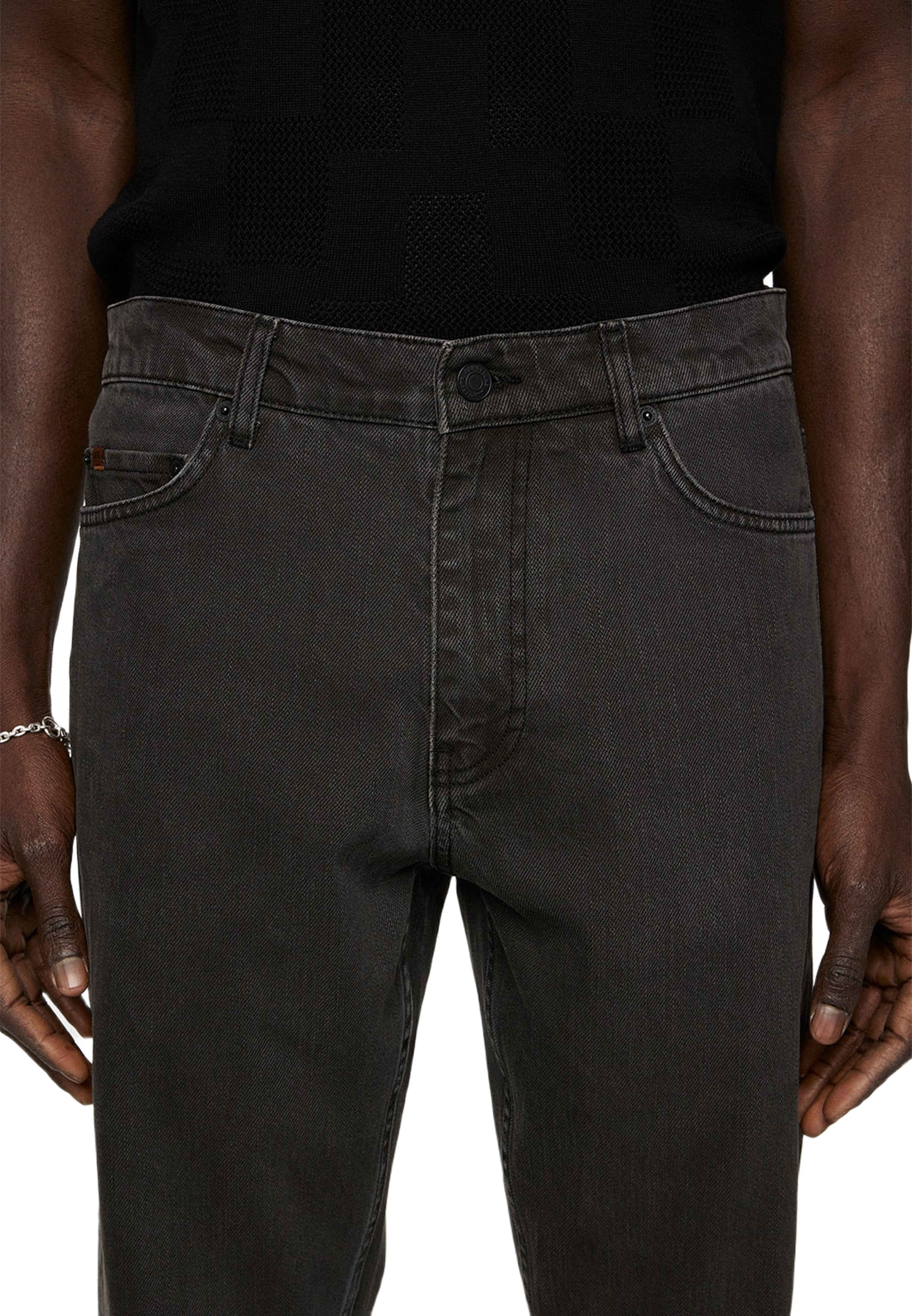 Cody Biocoat Regular Jeans, från J.Lindeberg, i färgen Asphalt.