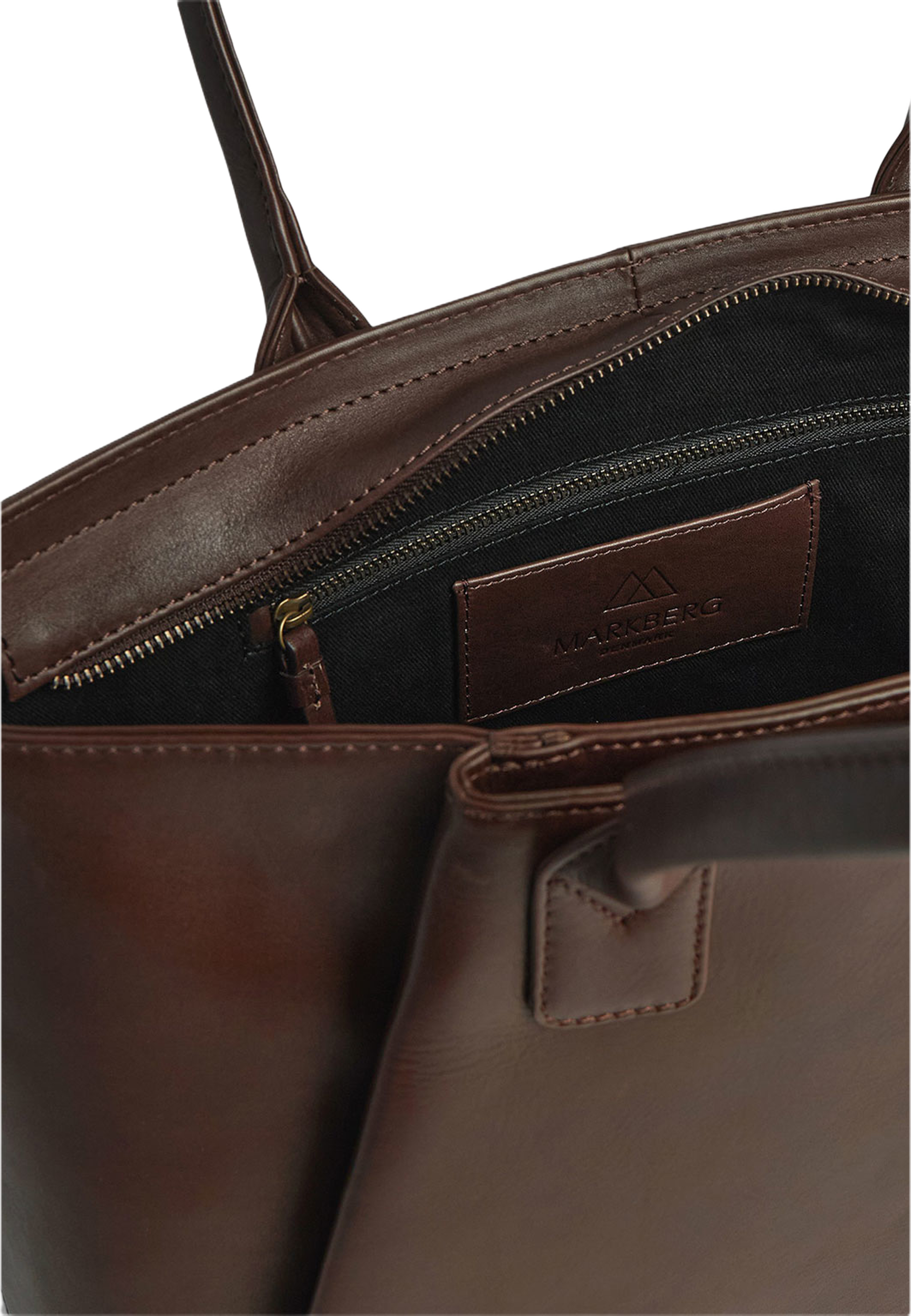 SayaMBG Workbags, från Markberg, i färgen Dark Brown W/Br. Gold. Klicka för att öppna bilden i stort format