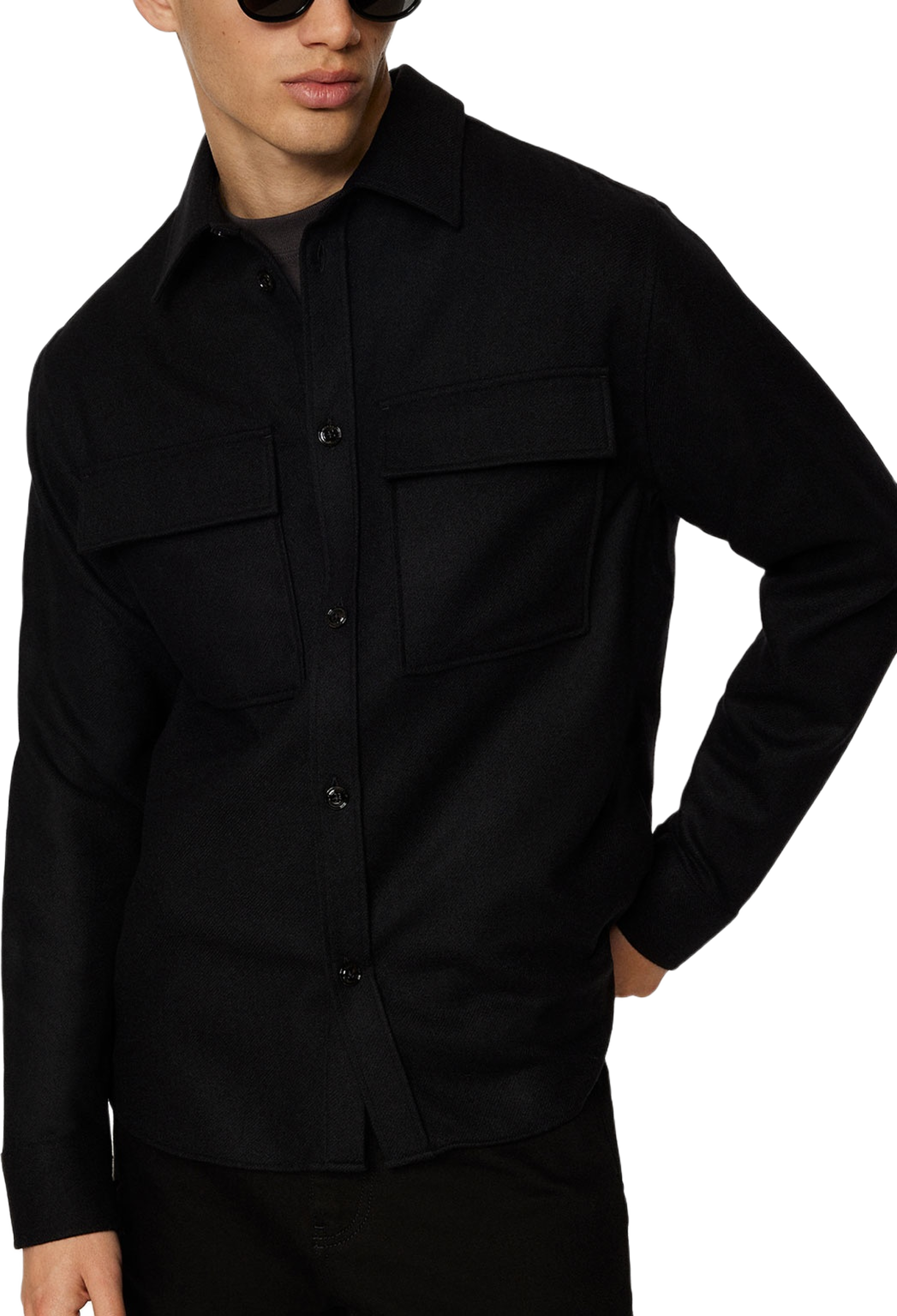 Flat Wool Overshirt, från J.Lindeberg, i färgen Black.