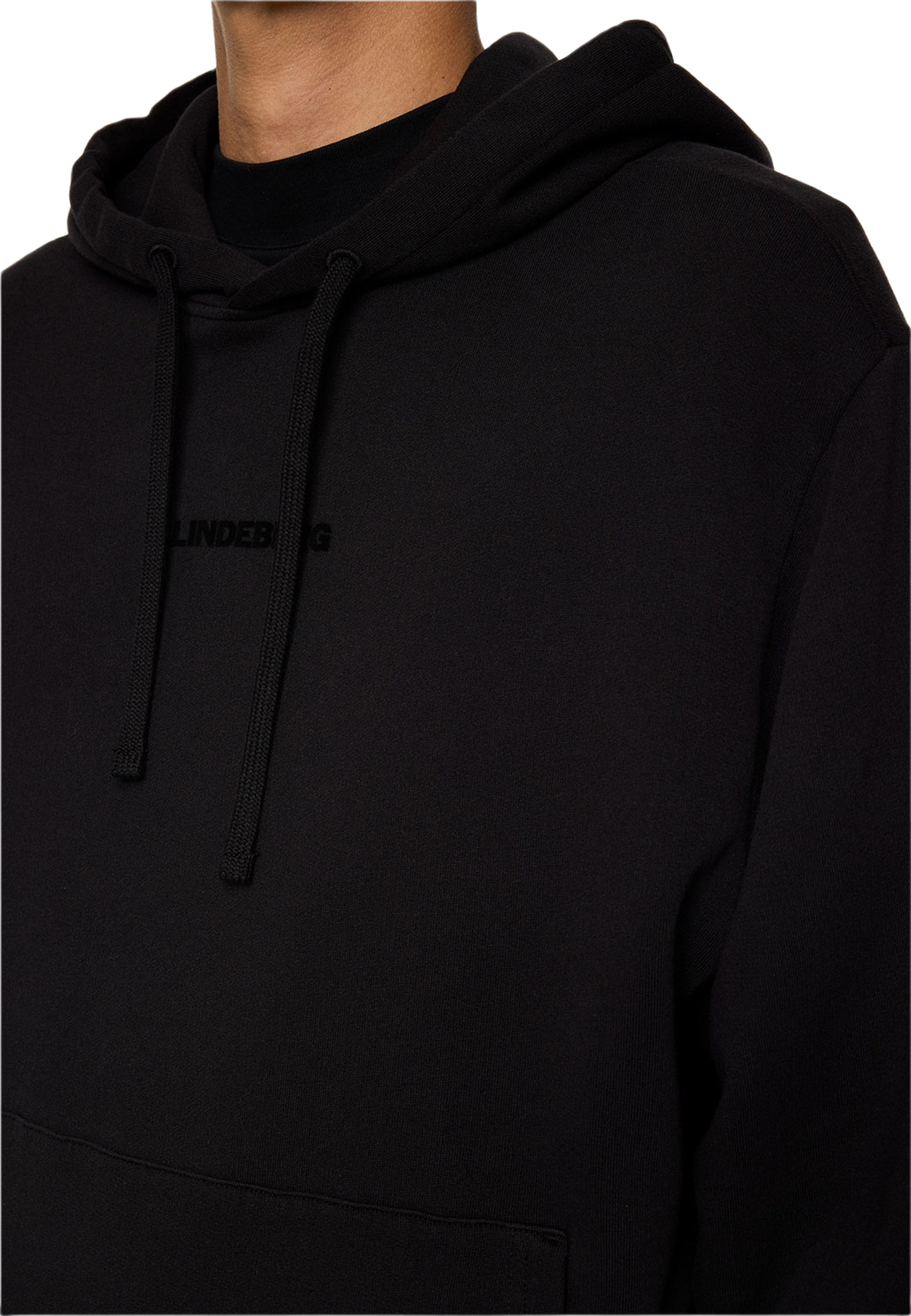 Callan Hoodie, från J.Lindeberg, i färgen Black.