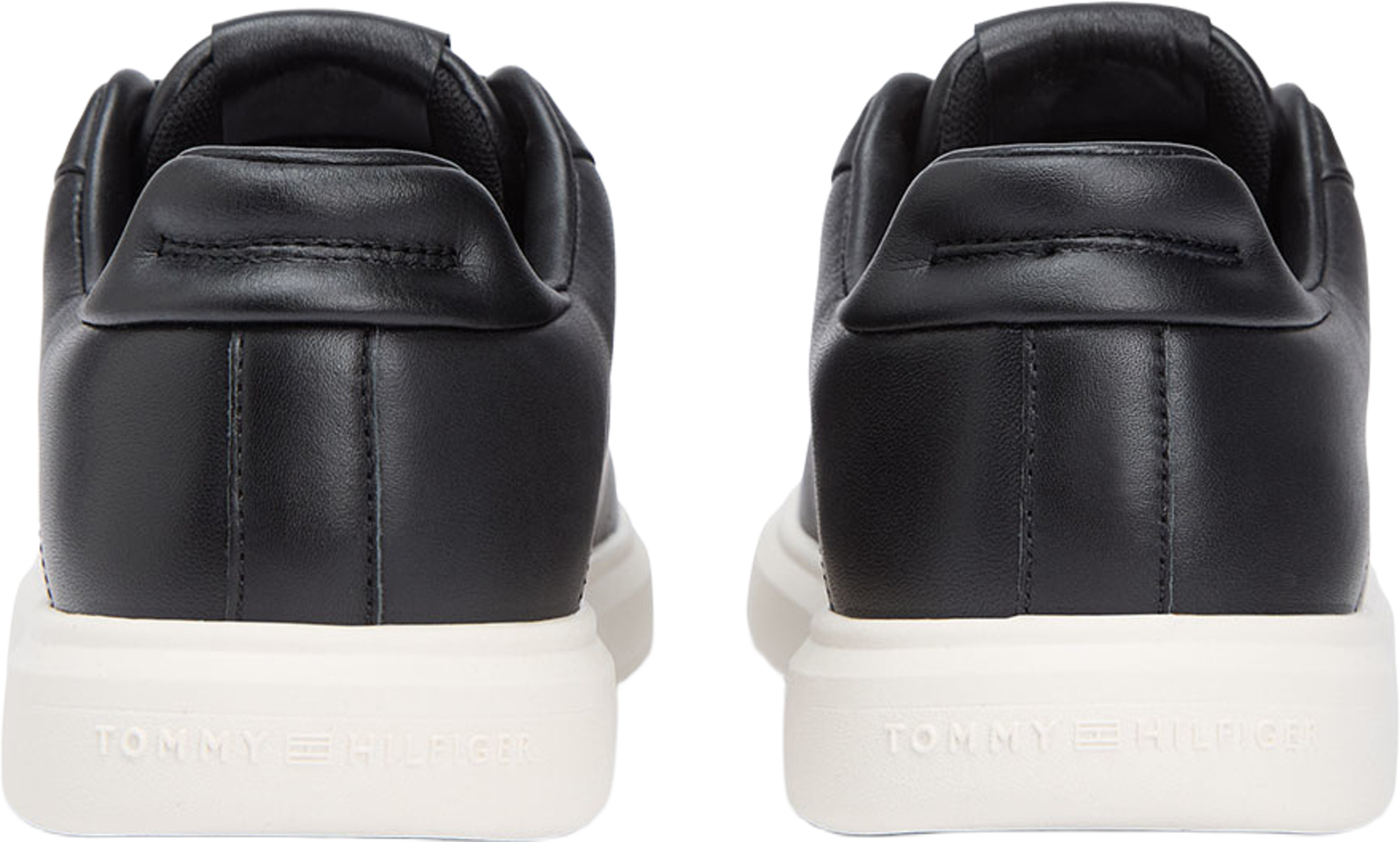 Icon Court Light Weight Shinny, från Tommy Hilfiger, i färgen Black. Klicka för att öppna bilden i stort format