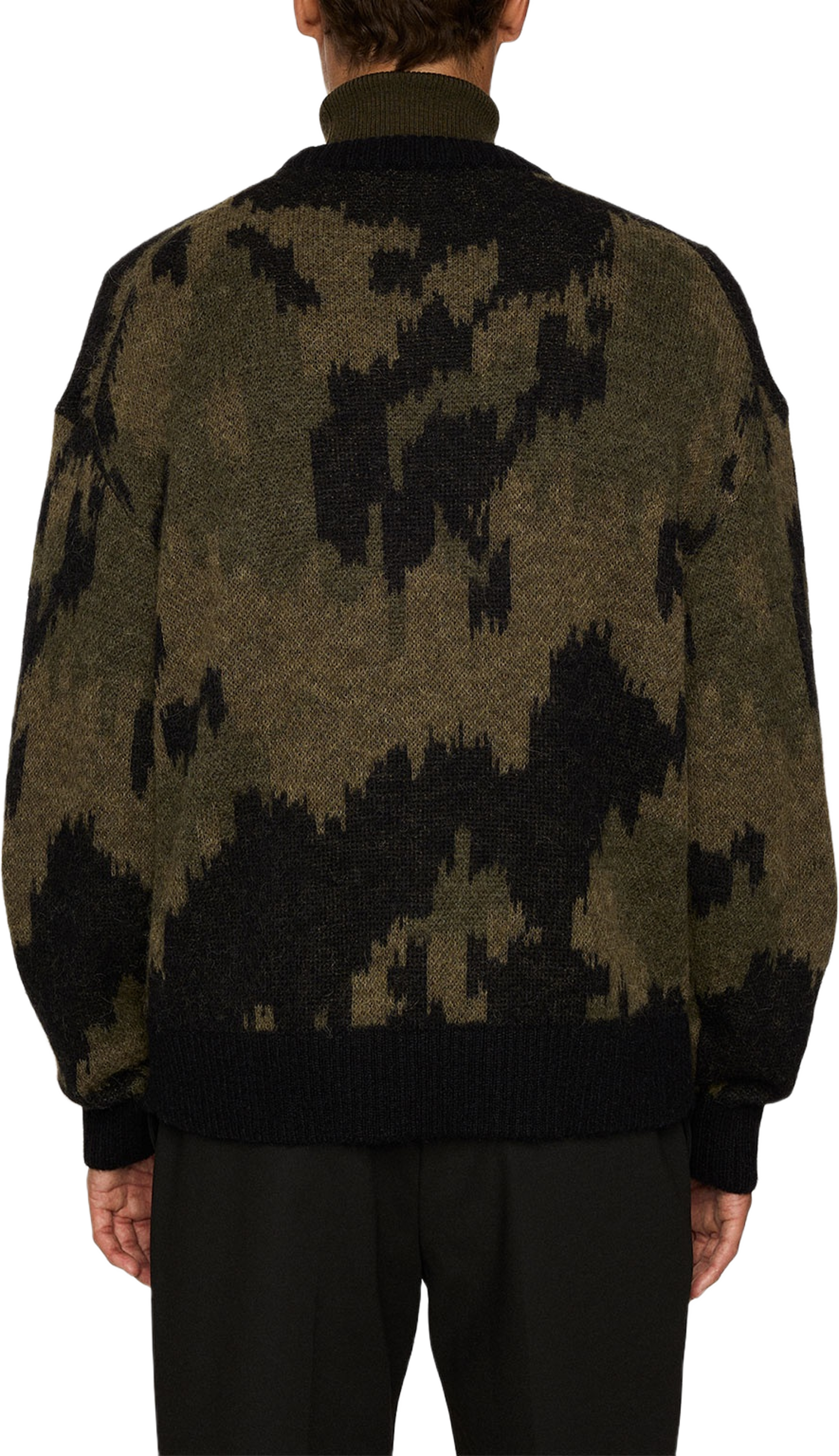 Nate Graphic Jacquard Knit, från J.Lindeberg, i färgen Forest Green.