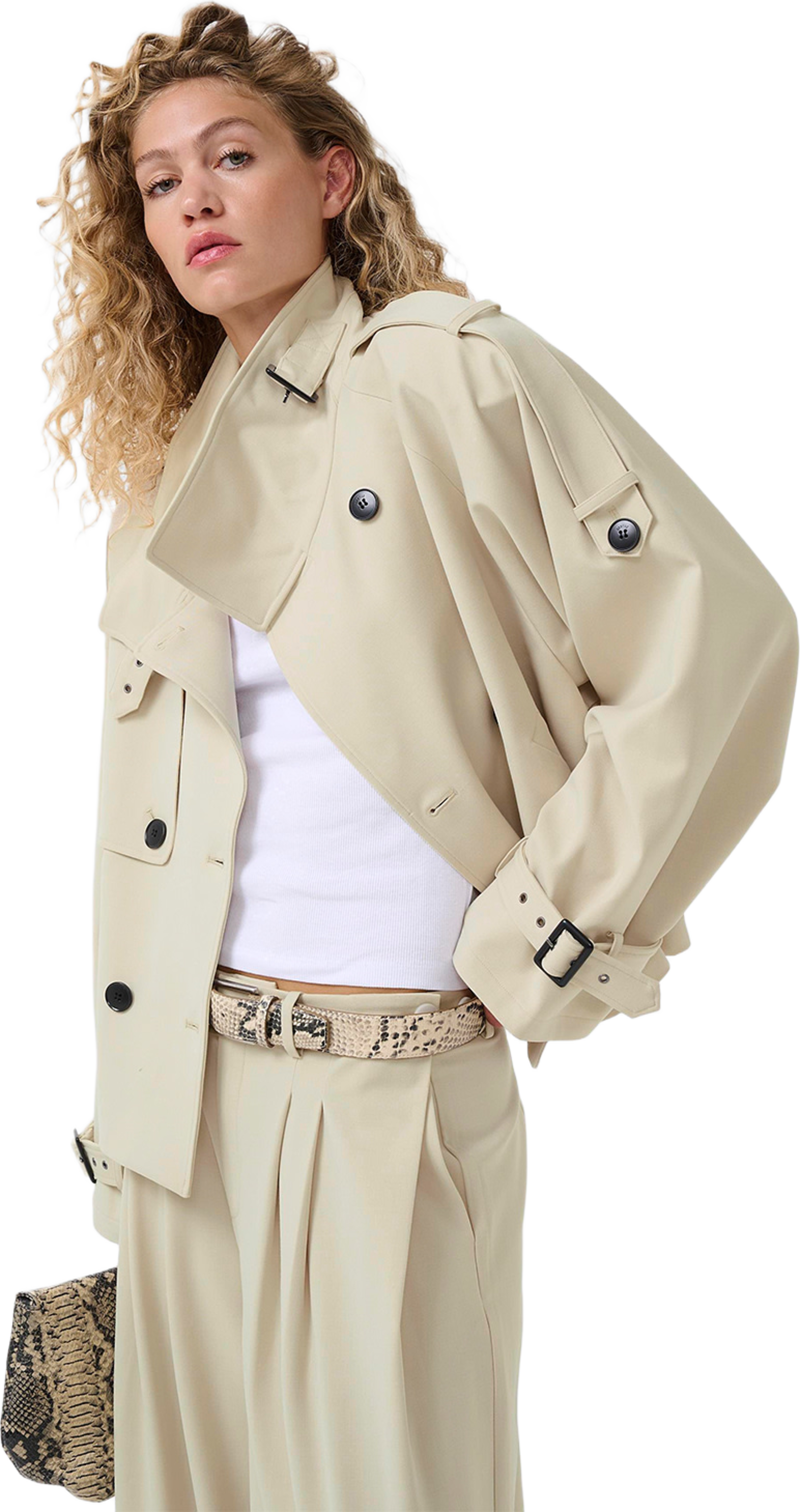 Avic Short Trench, från Gestuz, i färgen Ancient Scroll. Klicka för att öppna bilden i stort format