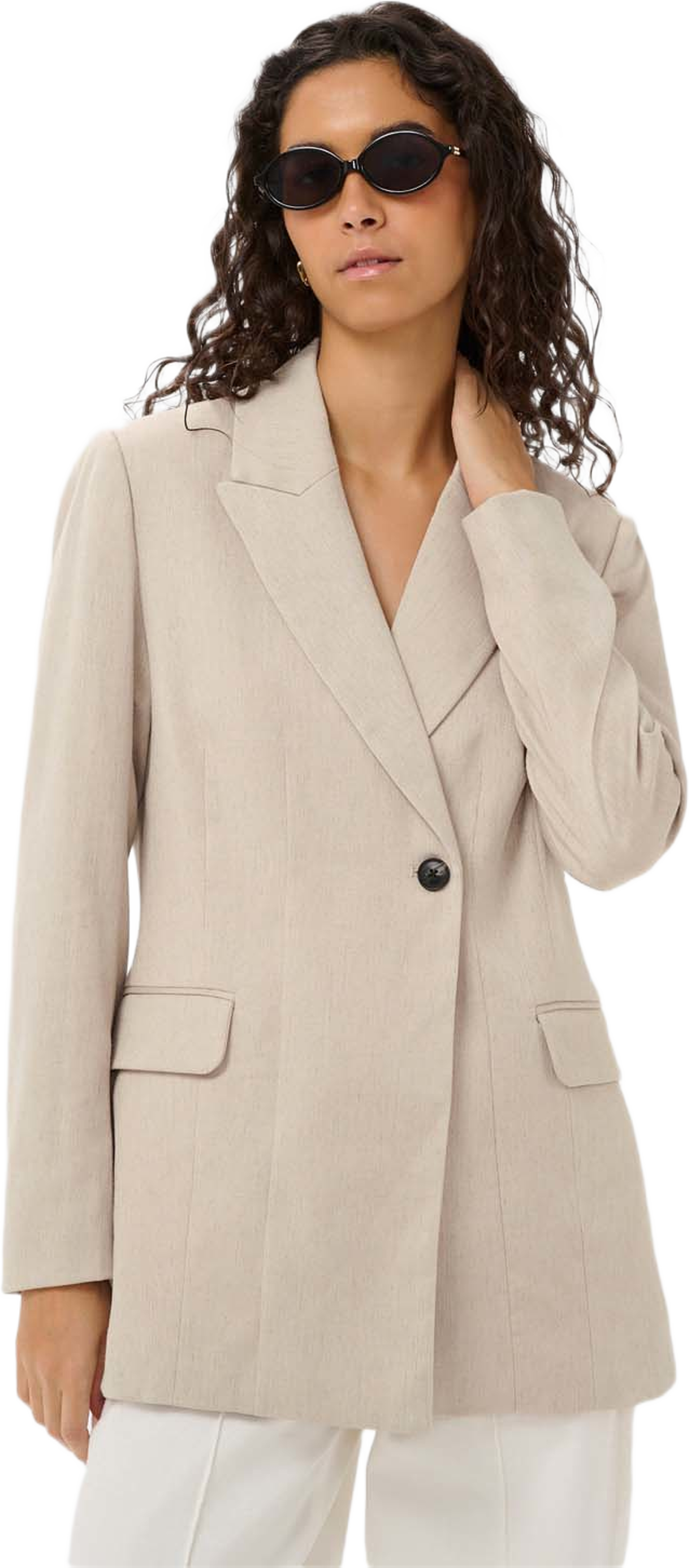 SLSofia Fitted Blazer, från Soaked In Luxury, i färgen White Pepper. Klicka för att öppna bilden i stort format