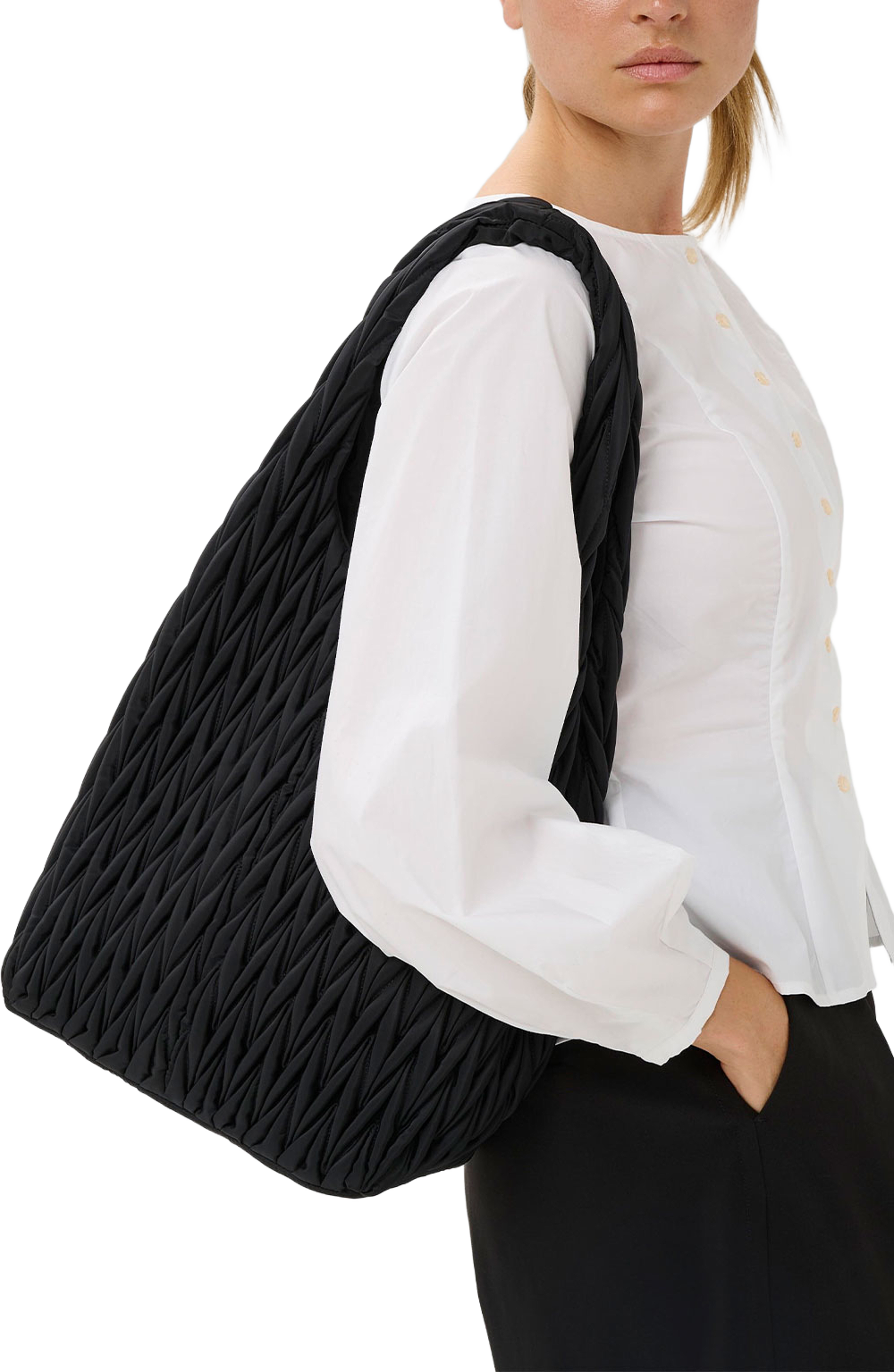 Samyiw Shopper, från Inwear, i färgen Black. Klicka för att öppna bilden i stort format