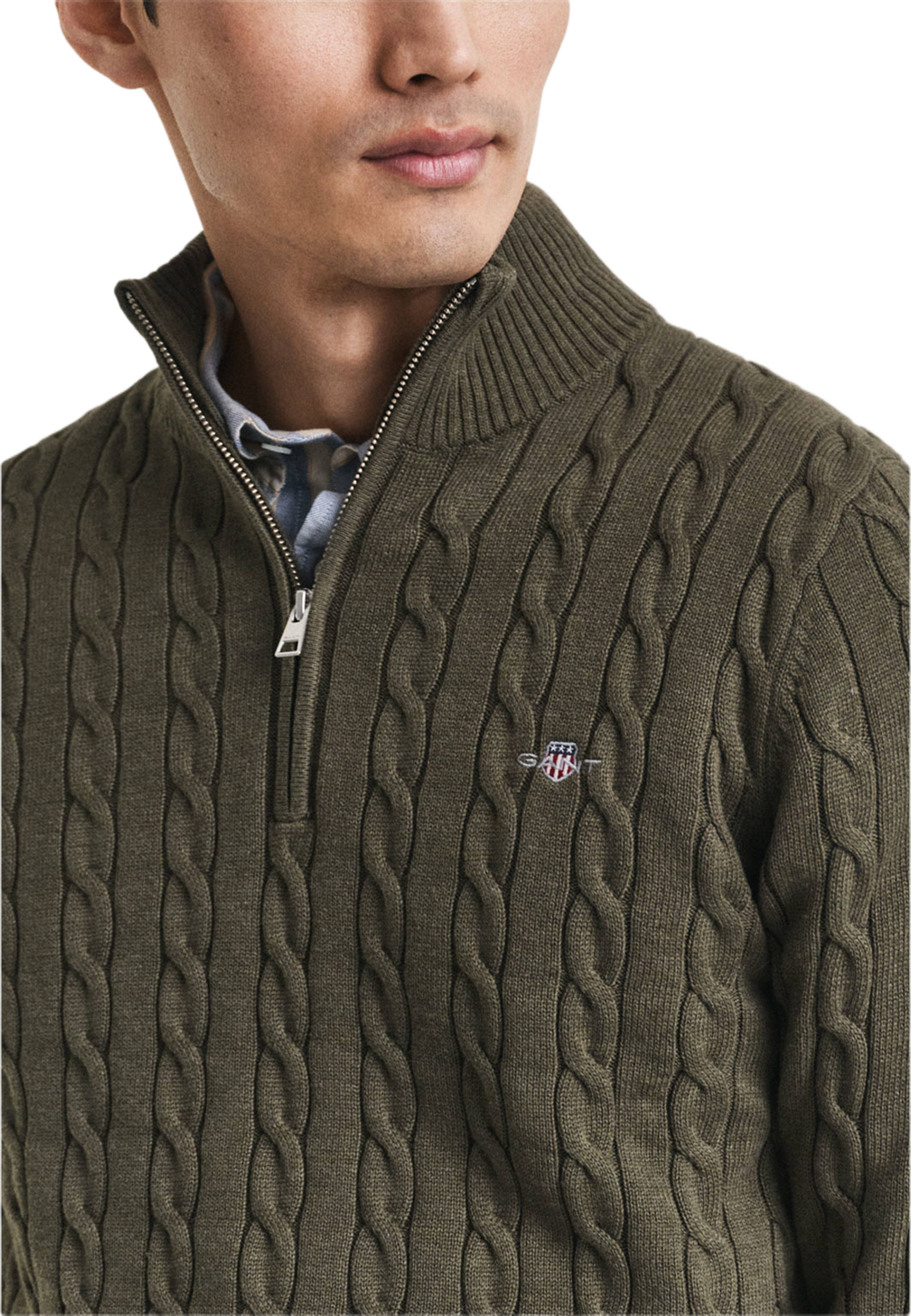 Cotton Cable Half Zip, från GANT, i färgen Khaki Green Mel. Klicka för att öppna bilden i stort format