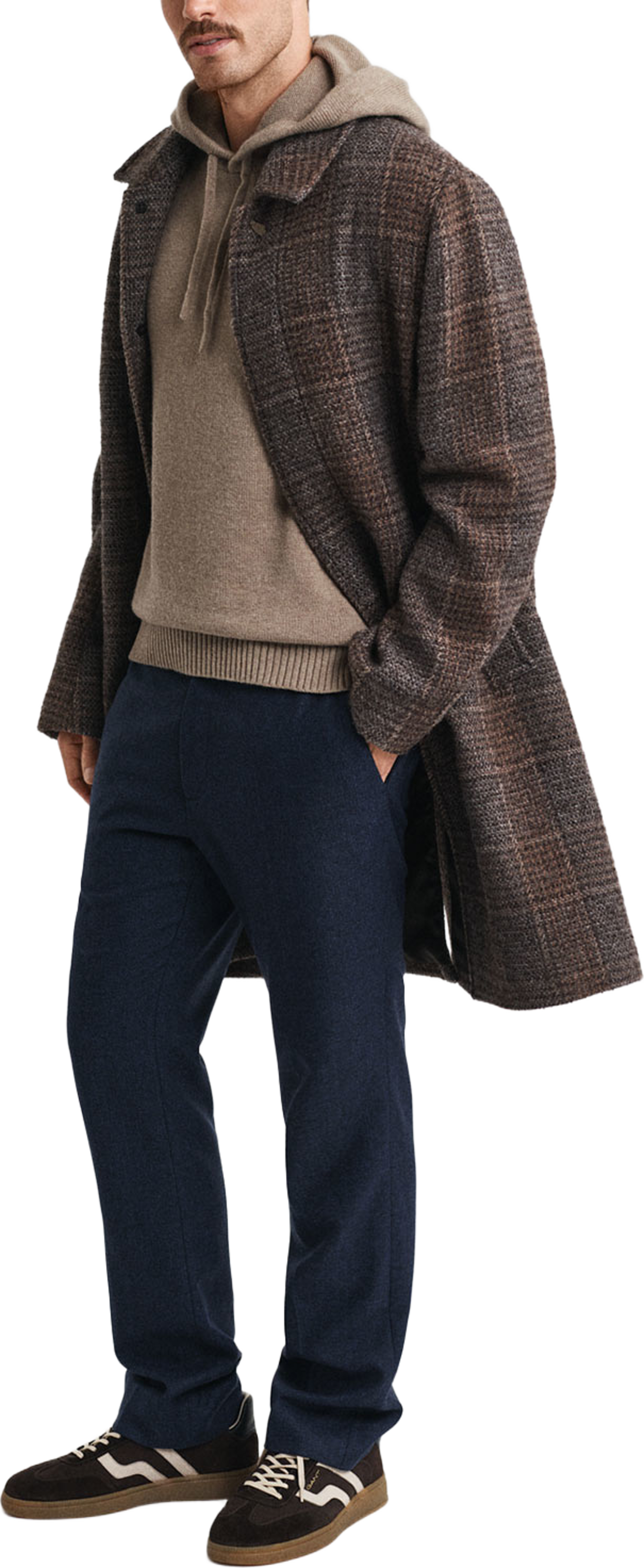 Hoodie i kashmirblandning, från GANT, i färgen Dk. Sand Melange. Klicka för att öppna bilden i stort format