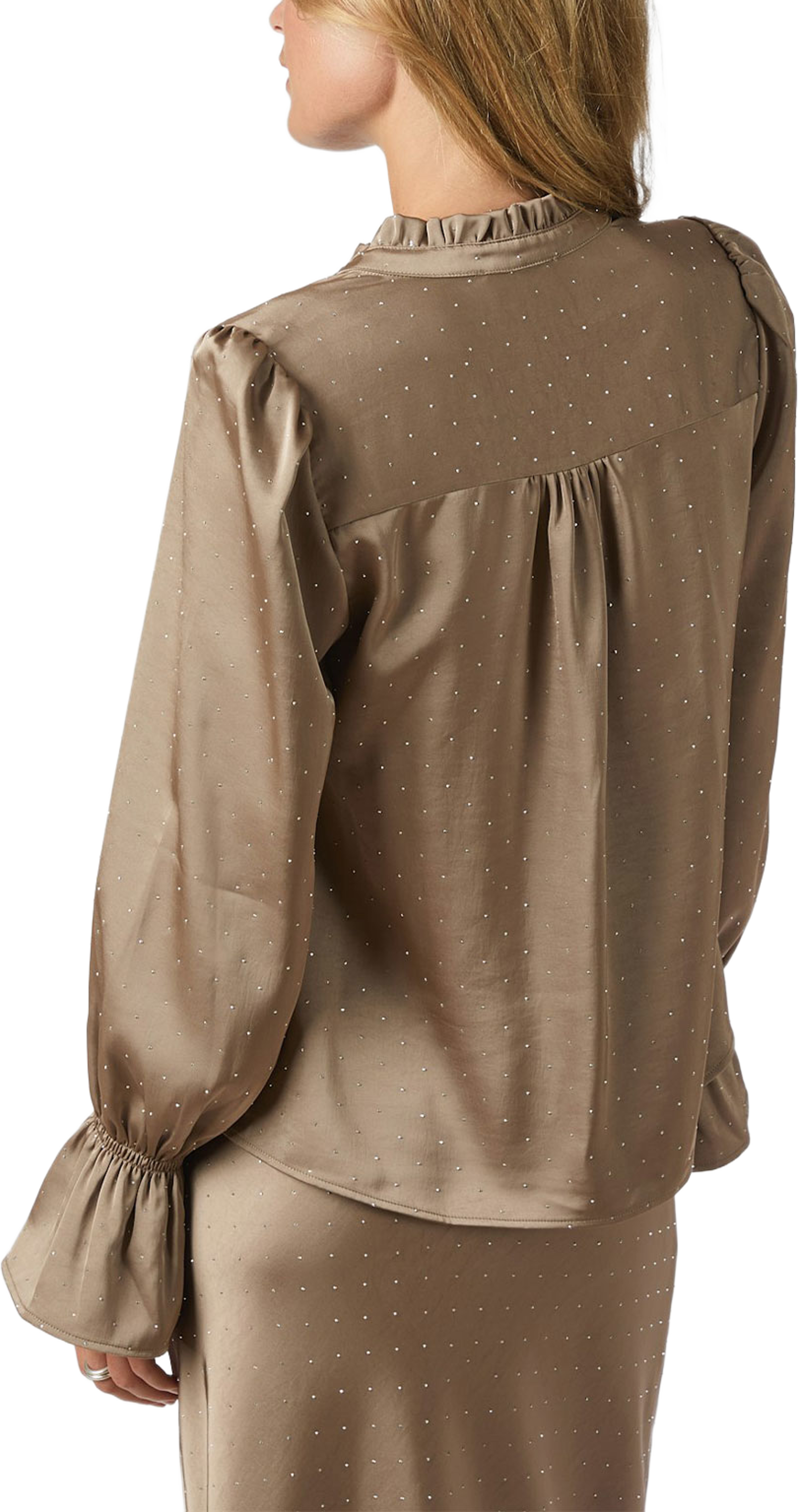 Amara Heavy Sateen Bedaz Blouse, från Neo Noir, i färgen Dark Taupe. Klicka för att öppna bilden i stort format