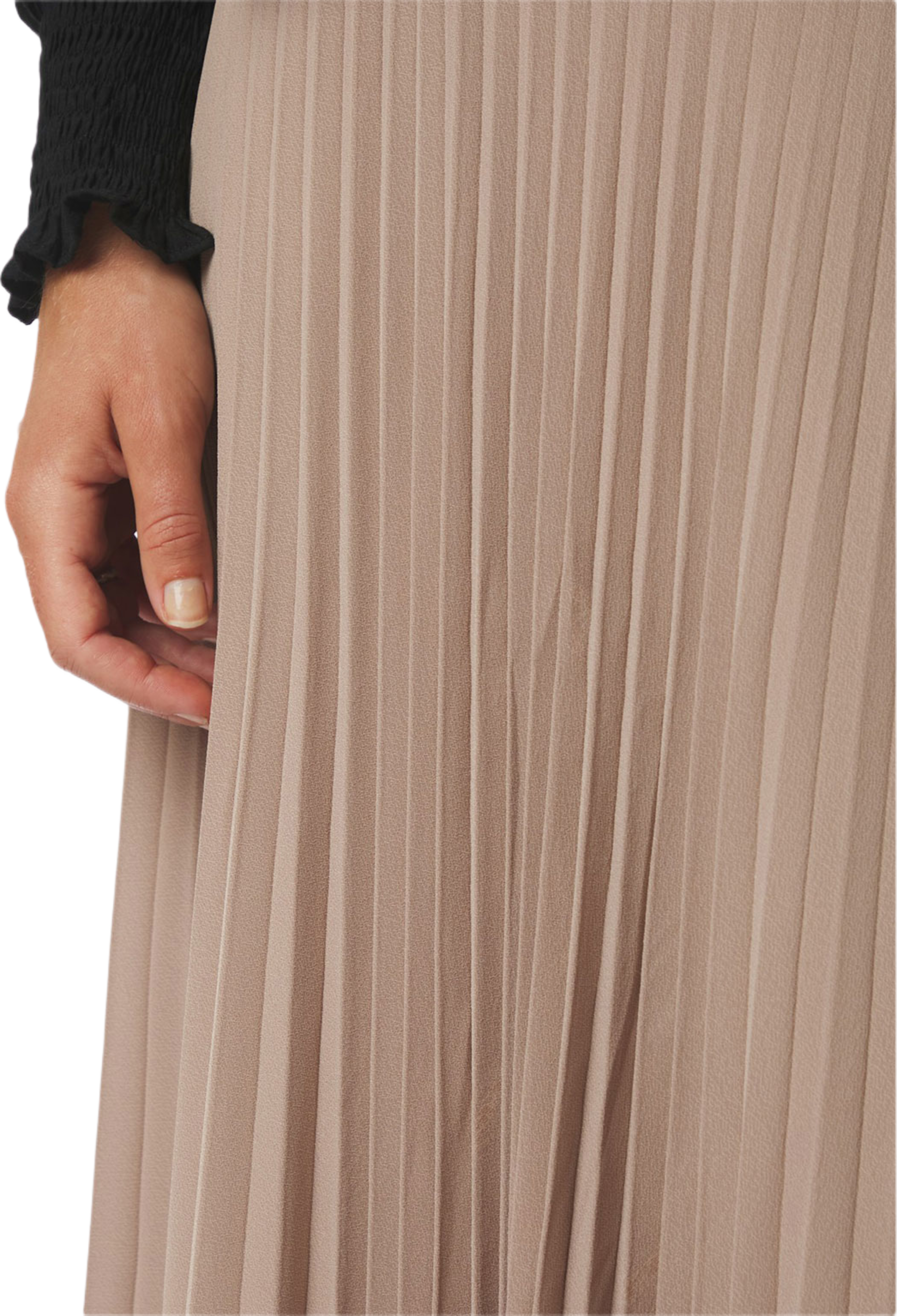 Boni Simple Plisse Skirt, från Neo Noir, i färgen Dark Taupe. Klicka för att öppna bilden i stort format