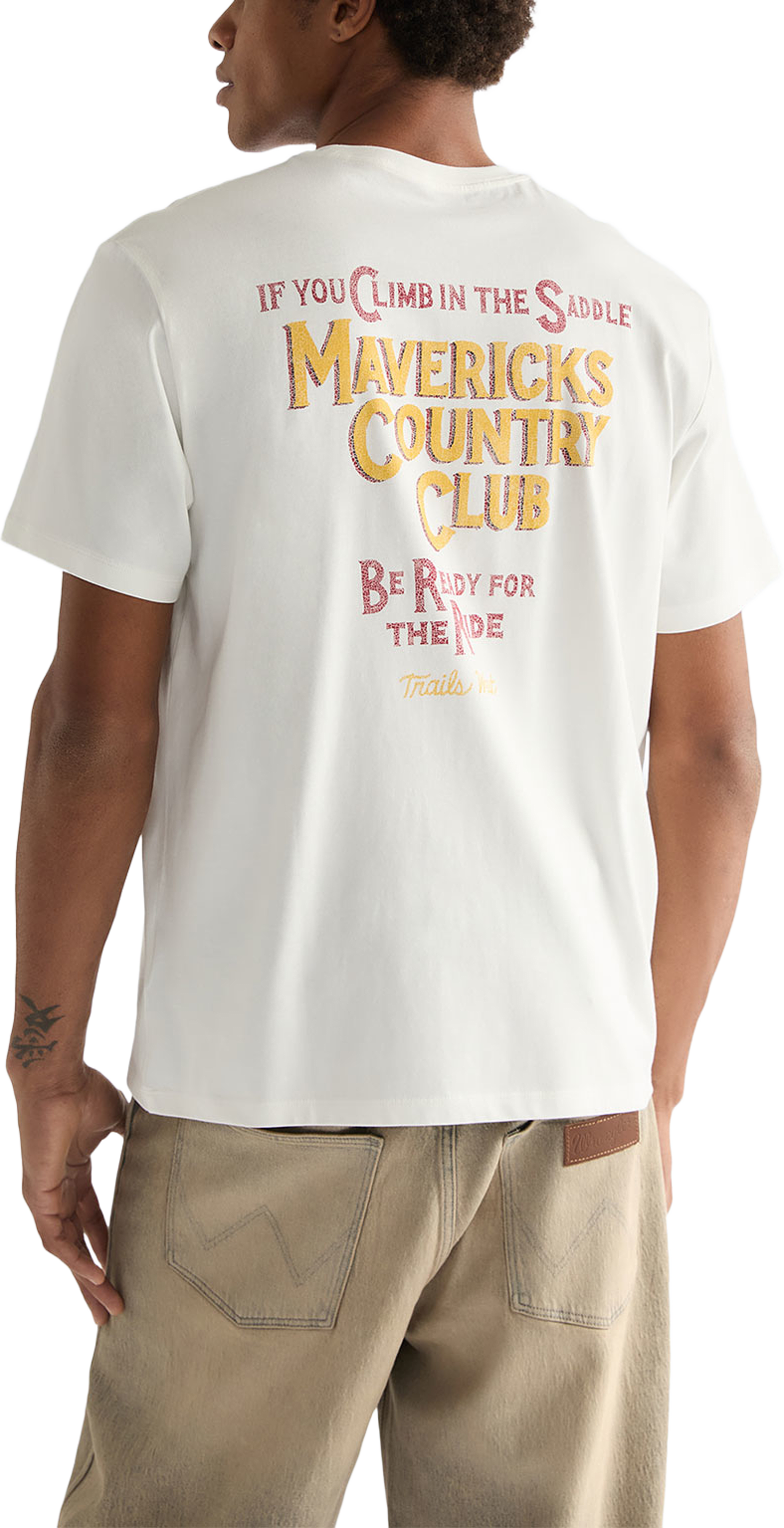 Graphic Tee, från Wrangler, i färgen Worn White. Klicka för att öppna bilden i stort format