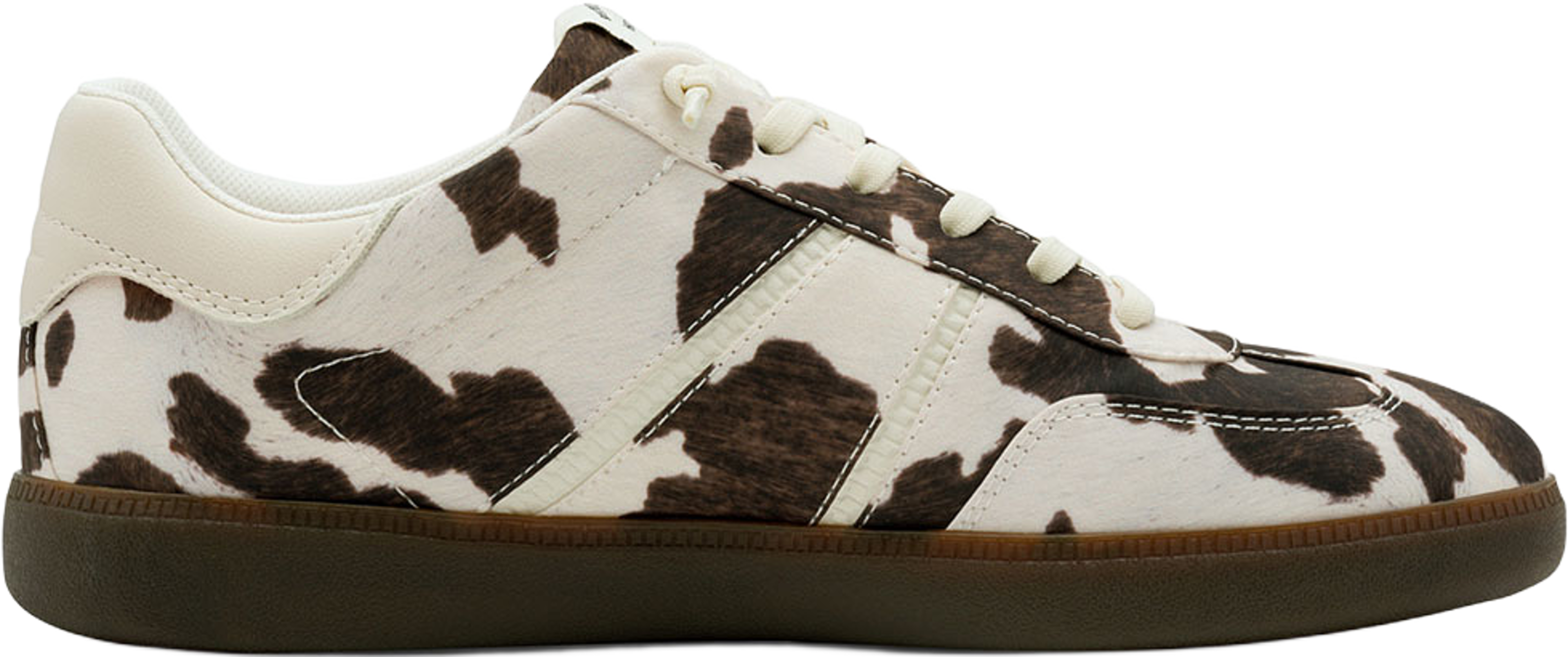 Sneakers, från Tamaris, i färgen Cow. Klicka för att öppna bilden i stort format