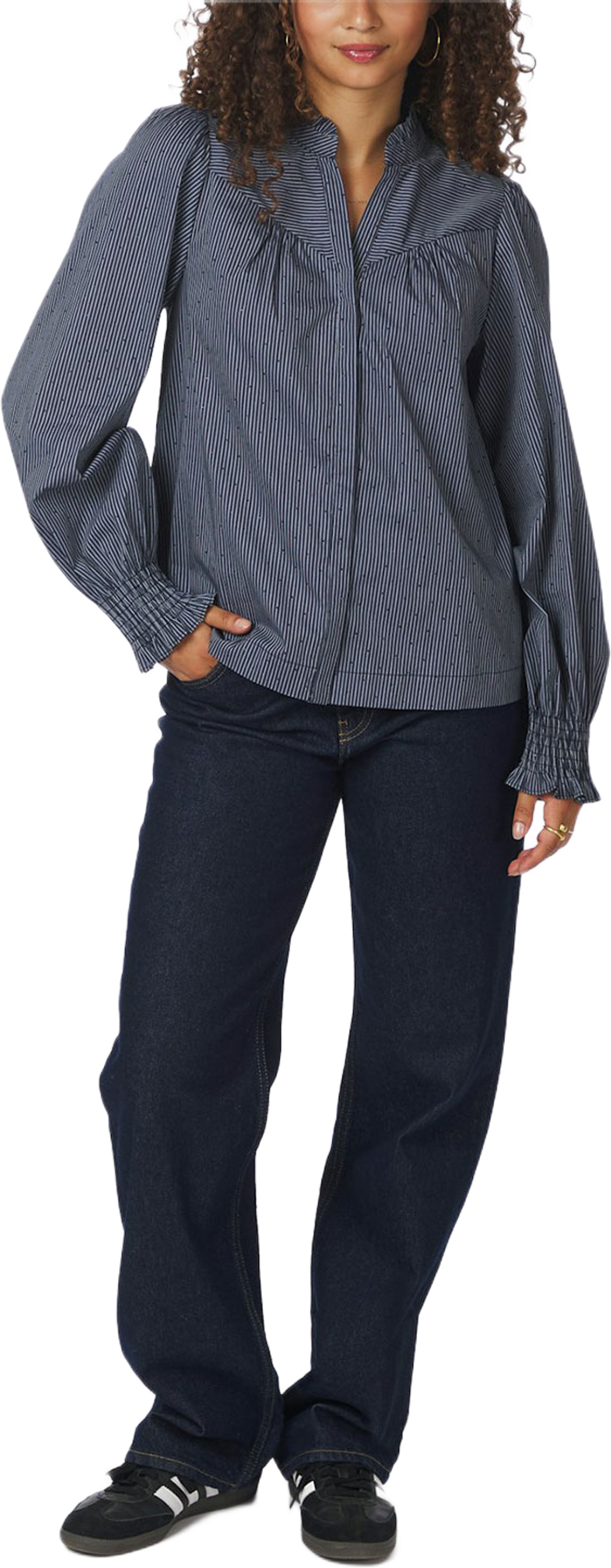 Astrida Stripe Stone Blouse, från Neo Noir, i färgen Navy. Klicka för att öppna bilden i stort format