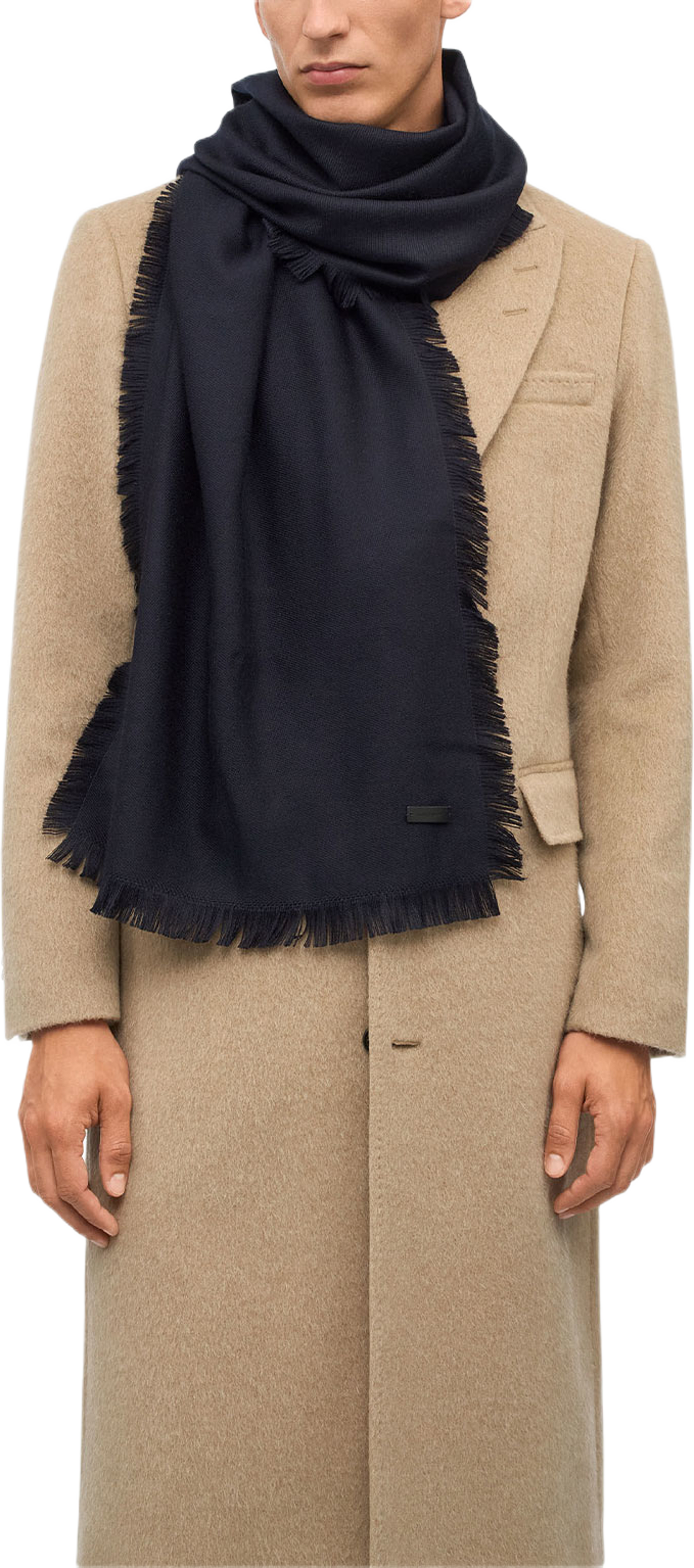 Licent Scarf i Ull, från Tiger of Sweden, i färgen Light Ink. Klicka för att öppna bilden i stort format