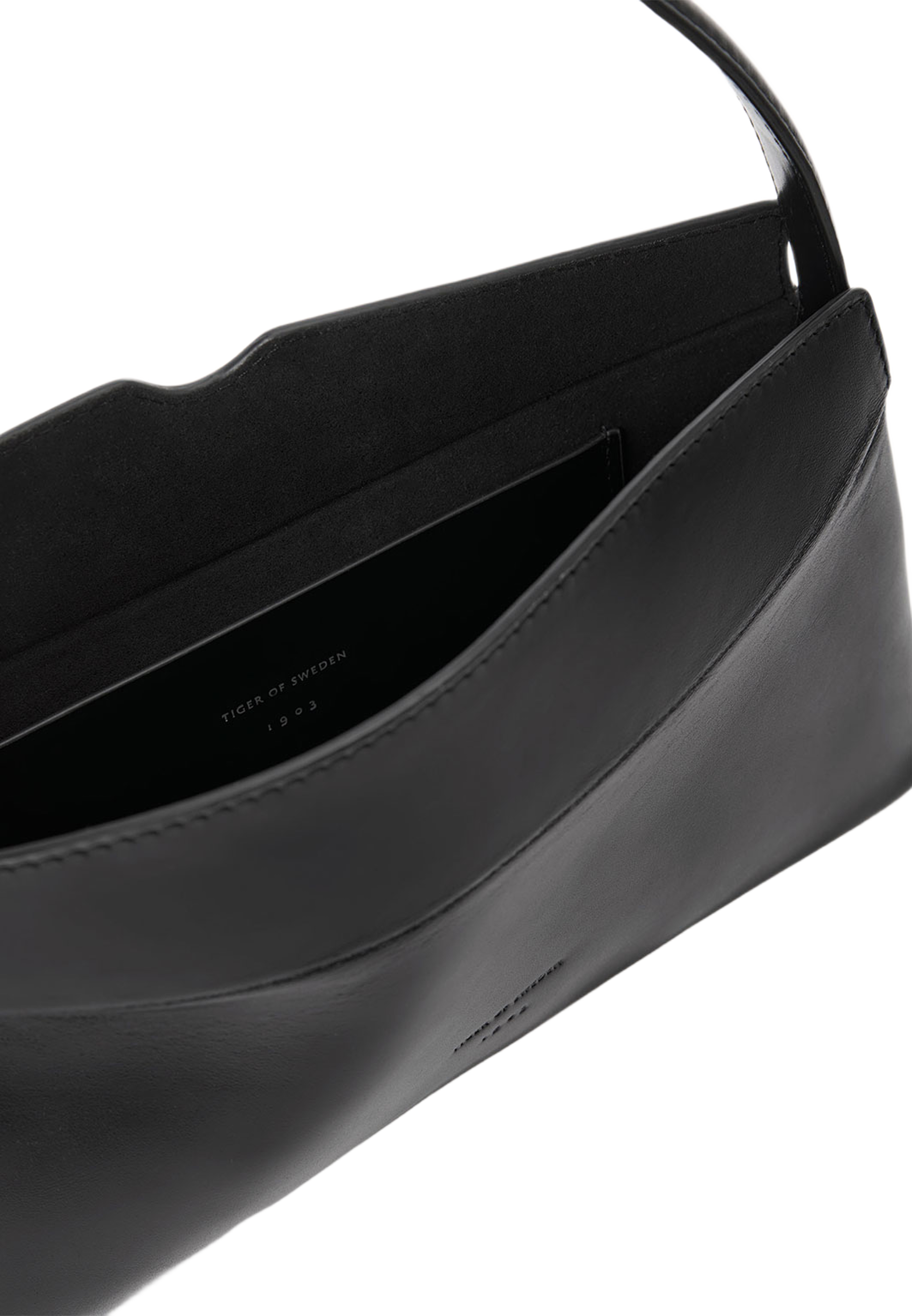 Vesperi Handväska För Tillfällen, från Tiger of Sweden, i färgen Black. Klicka för att öppna bilden i stort format