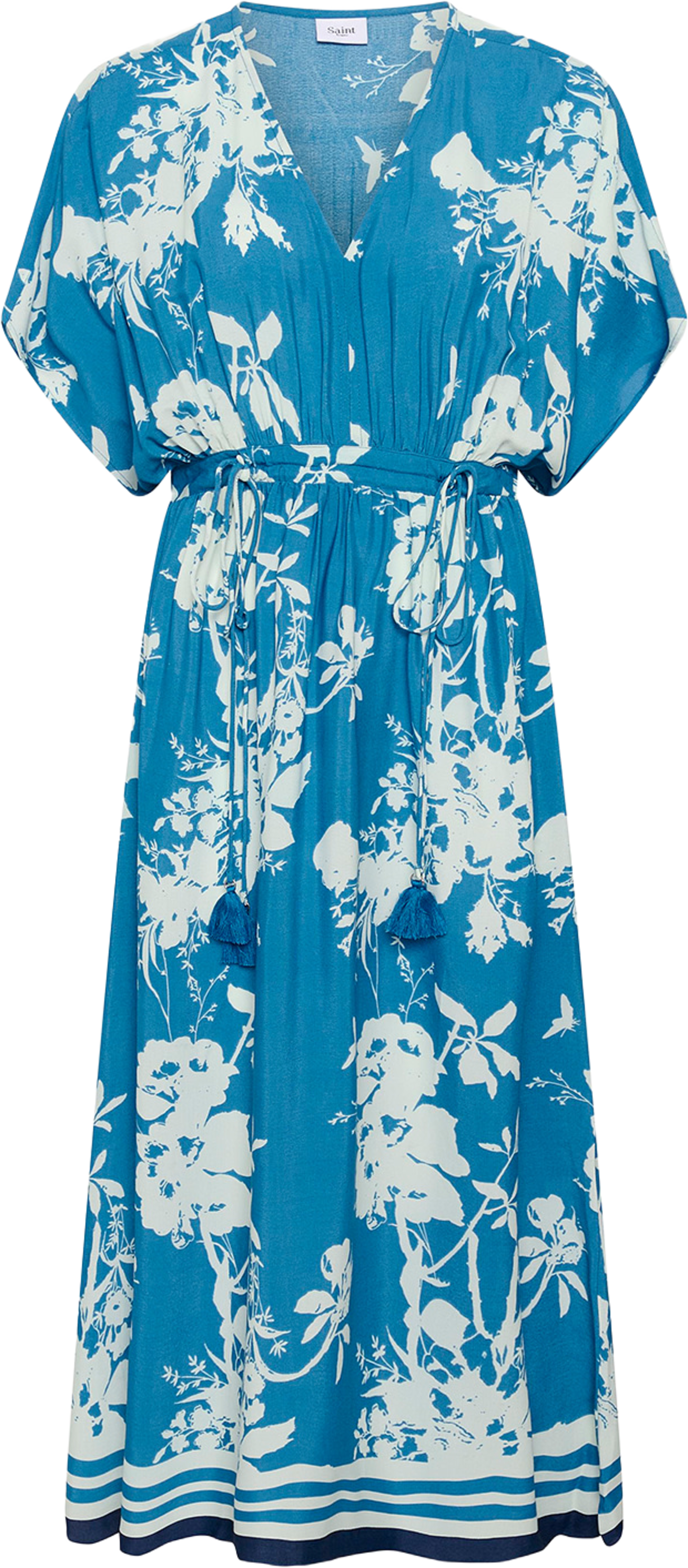 Rasheda Dress, från Saint Tropez, i färgen Vallarta Blue Flower Bouquet. Klicka för att öppna bilden i stort format
