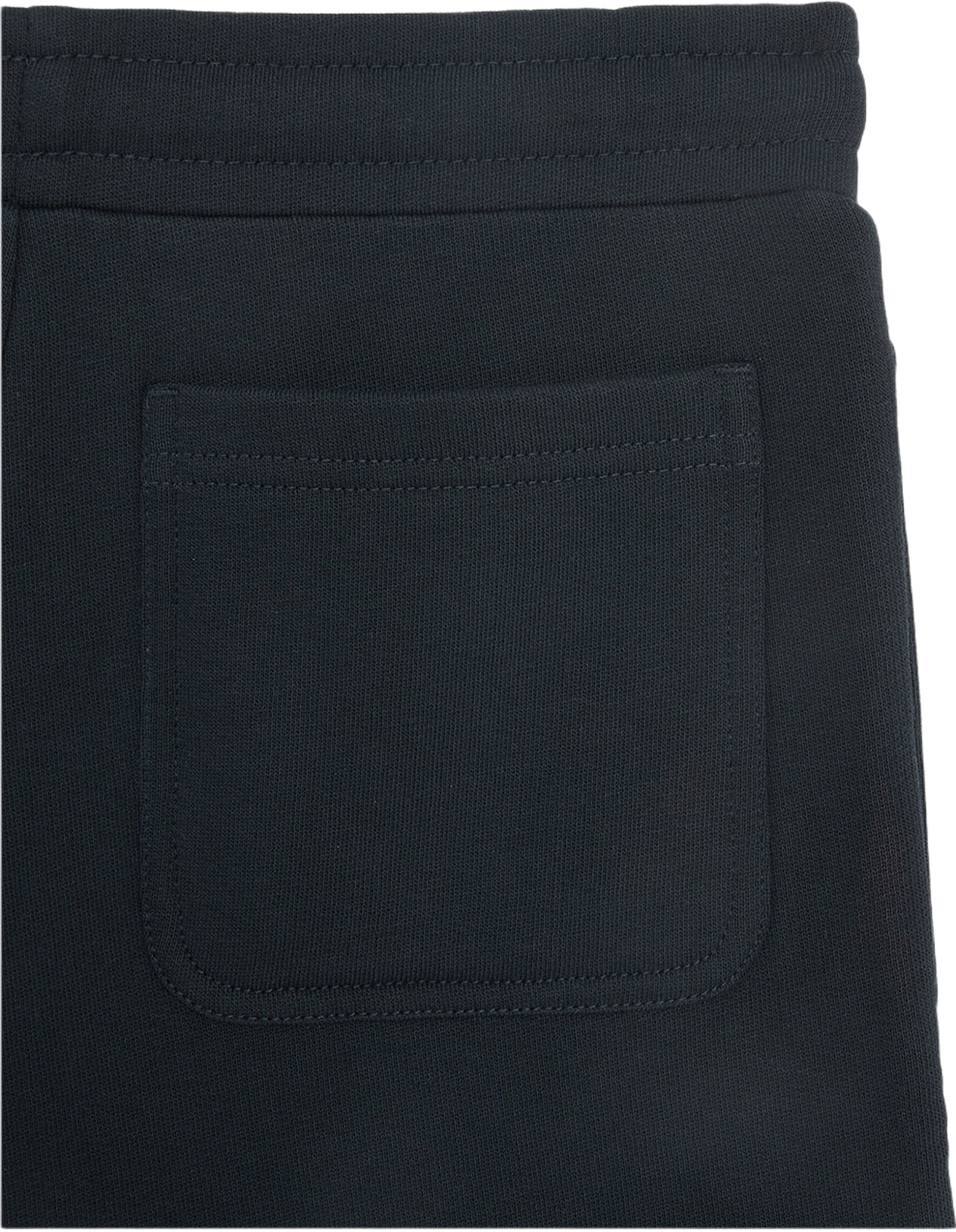 Tonal Sweat shorts, från Lyle & Scott, i färgen Dark Navy. Klicka för att öppna bilden i stort format