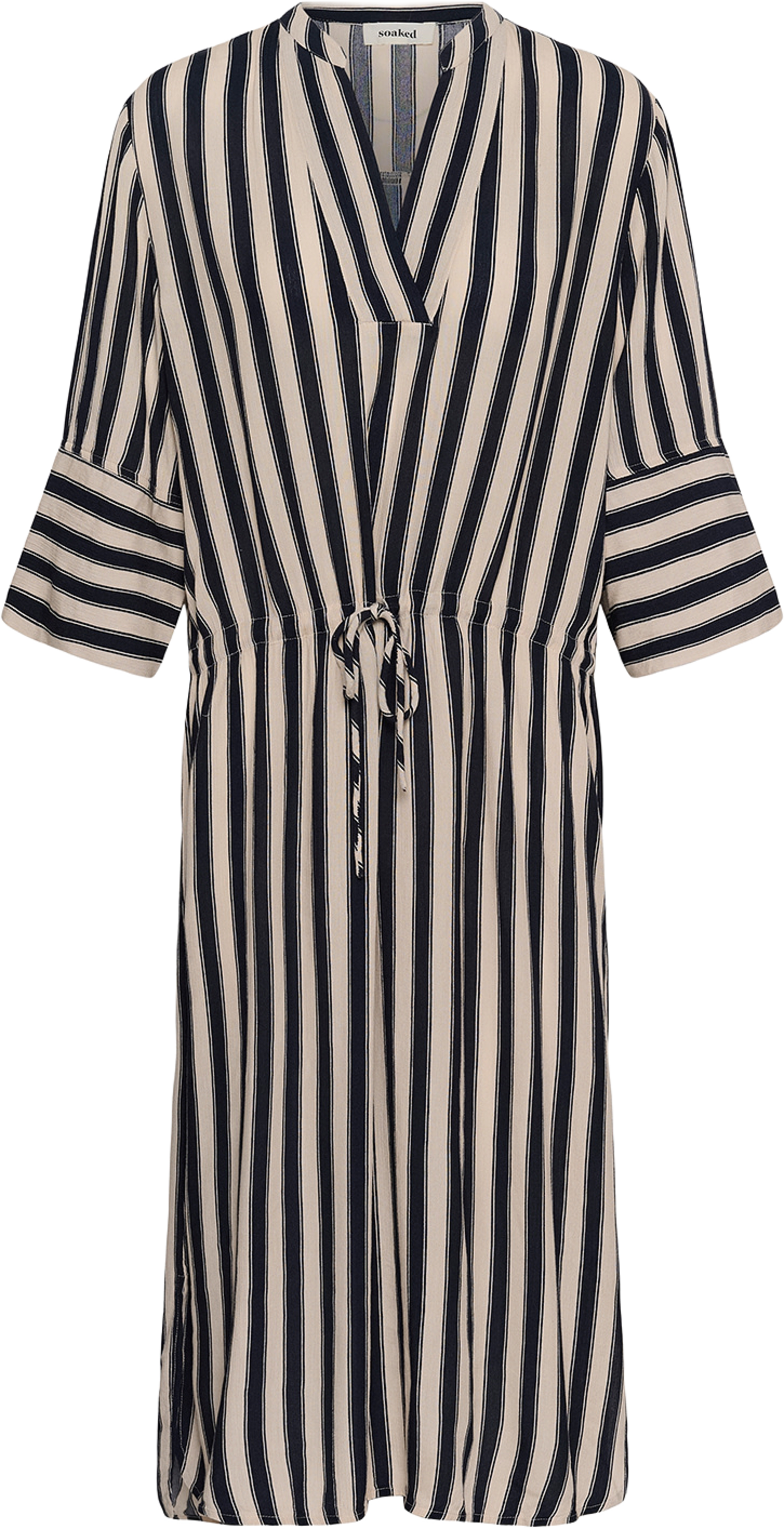 Zaya Aria Printed Dress, från Soaked In Luxury, i färgen Total Eclipse Stripe. Klicka för att öppna bilden i stort format