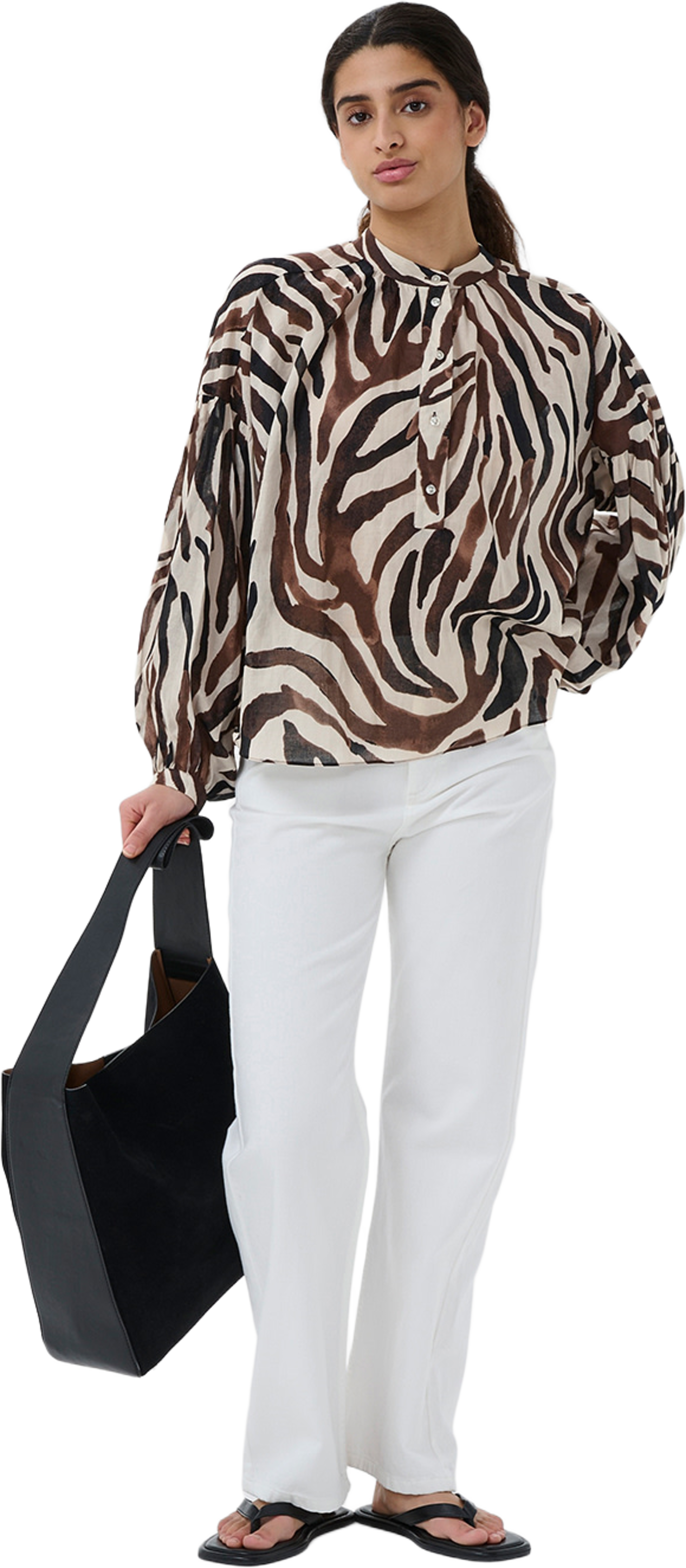 Rosalie Blouse, från Inwear, i färgen Haze Zebrah. Klicka för att öppna bilden i stort format