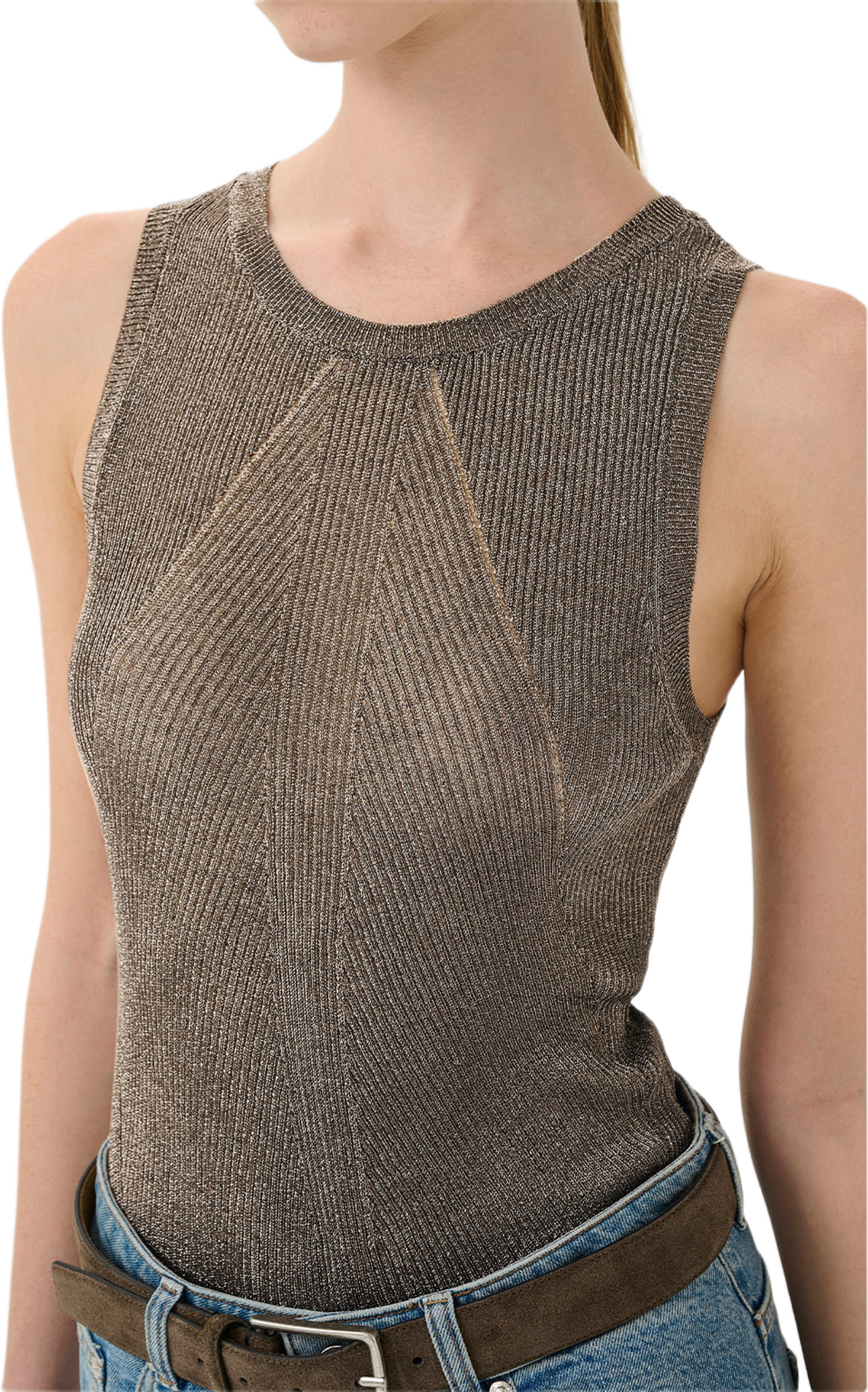 Silvi Tank Top, från Gestuz, i färgen Warm Grey Metallic. Klicka för att öppna bilden i stort format