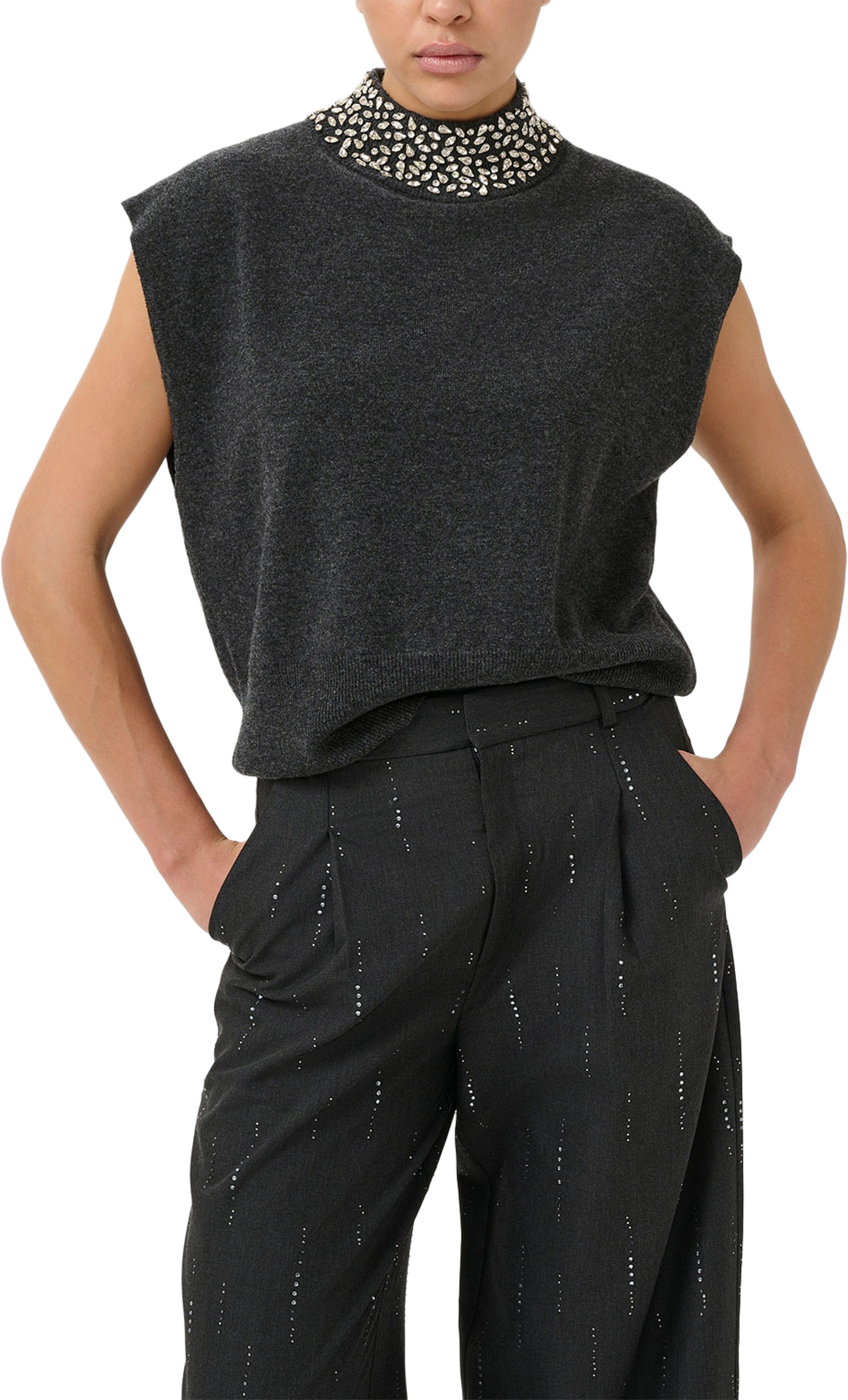 Manzi Deco Waistcoat Sweater, från Gestuz, i färgen Deep Graphite Melange. Klicka för att öppna bilden i stort format