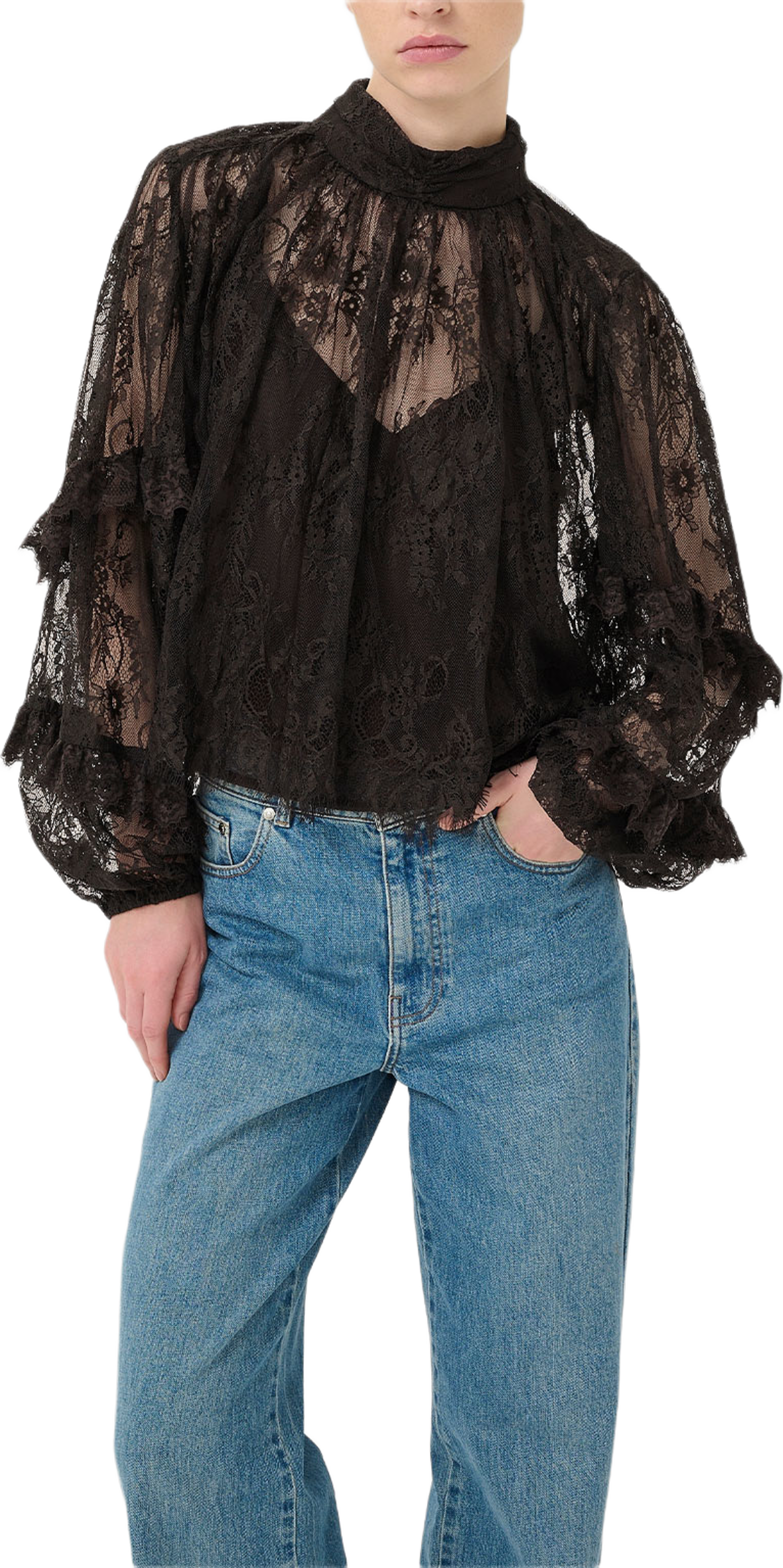 Lami Blouse, från Gestuz, i färgen Ganache. Klicka för att öppna bilden i stort format