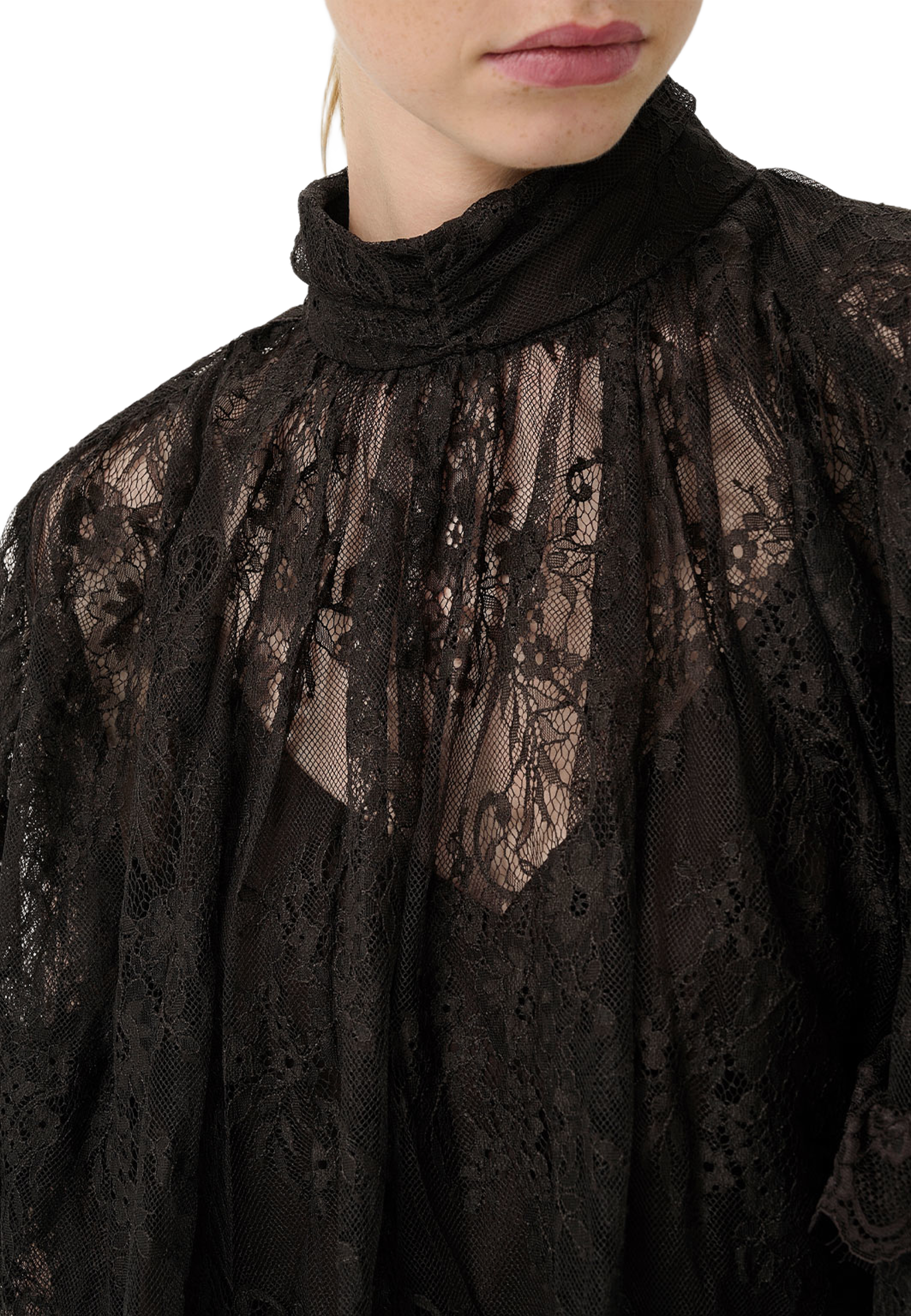 Lami Blouse, från Gestuz, i färgen Ganache. Klicka för att öppna bilden i stort format