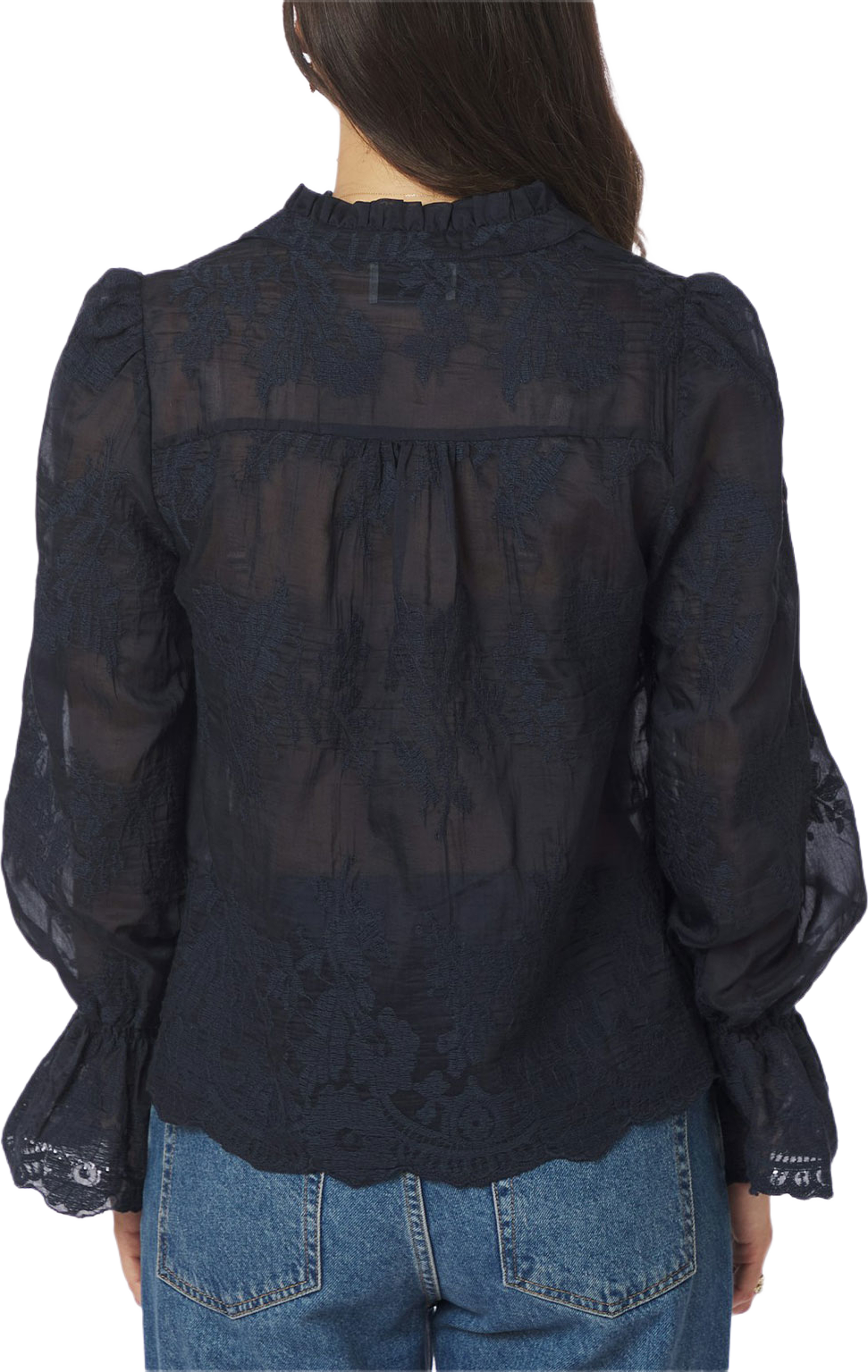 Amara Big Embroidery Blouse, från Neo Noir, i färgen Navy. Klicka för att öppna bilden i stort format