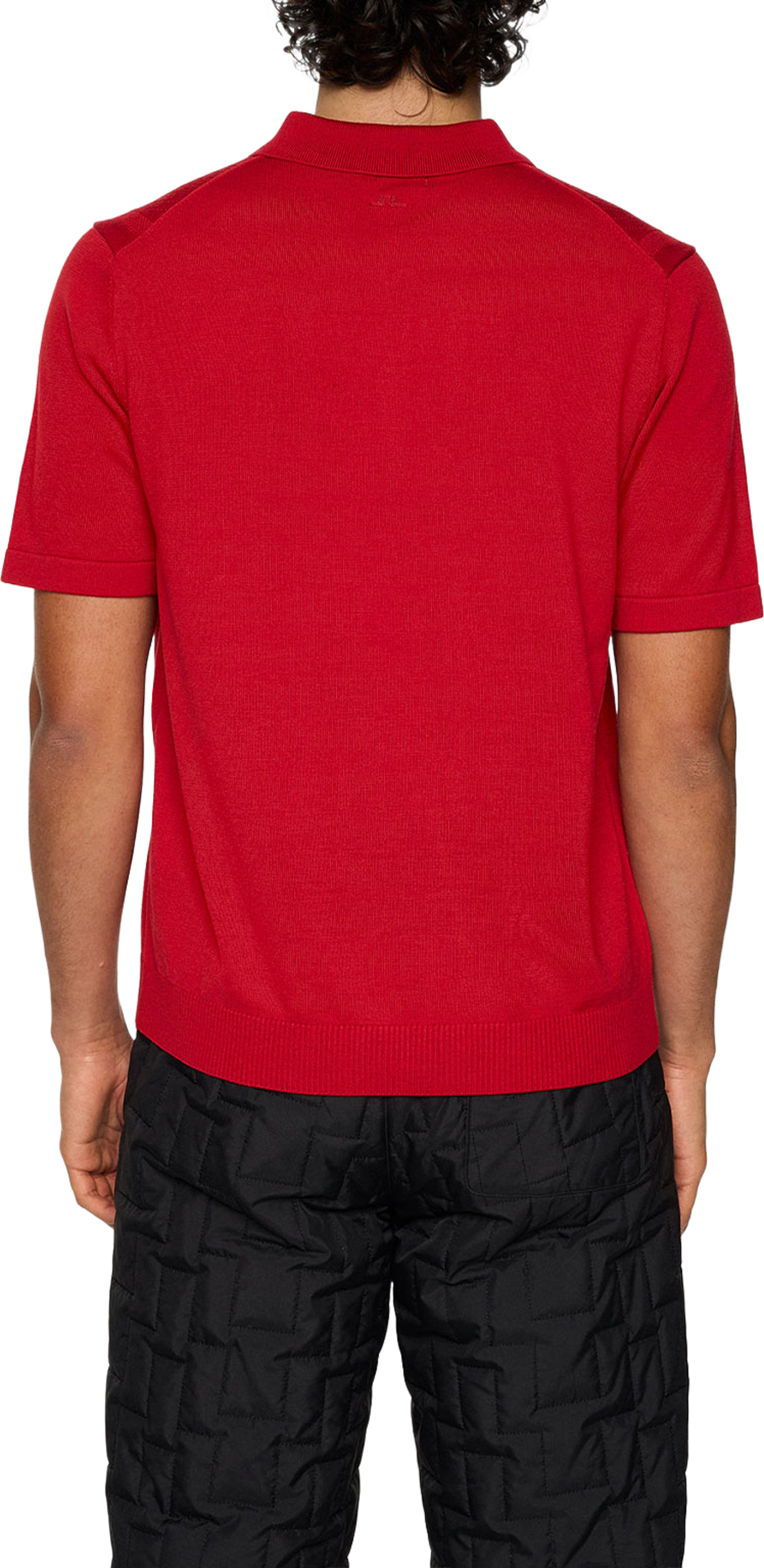 Remy Structure Zip Knit Polo, från J.Lindeberg, i färgen Barbados Cherry. Klicka för att öppna bilden i stort format