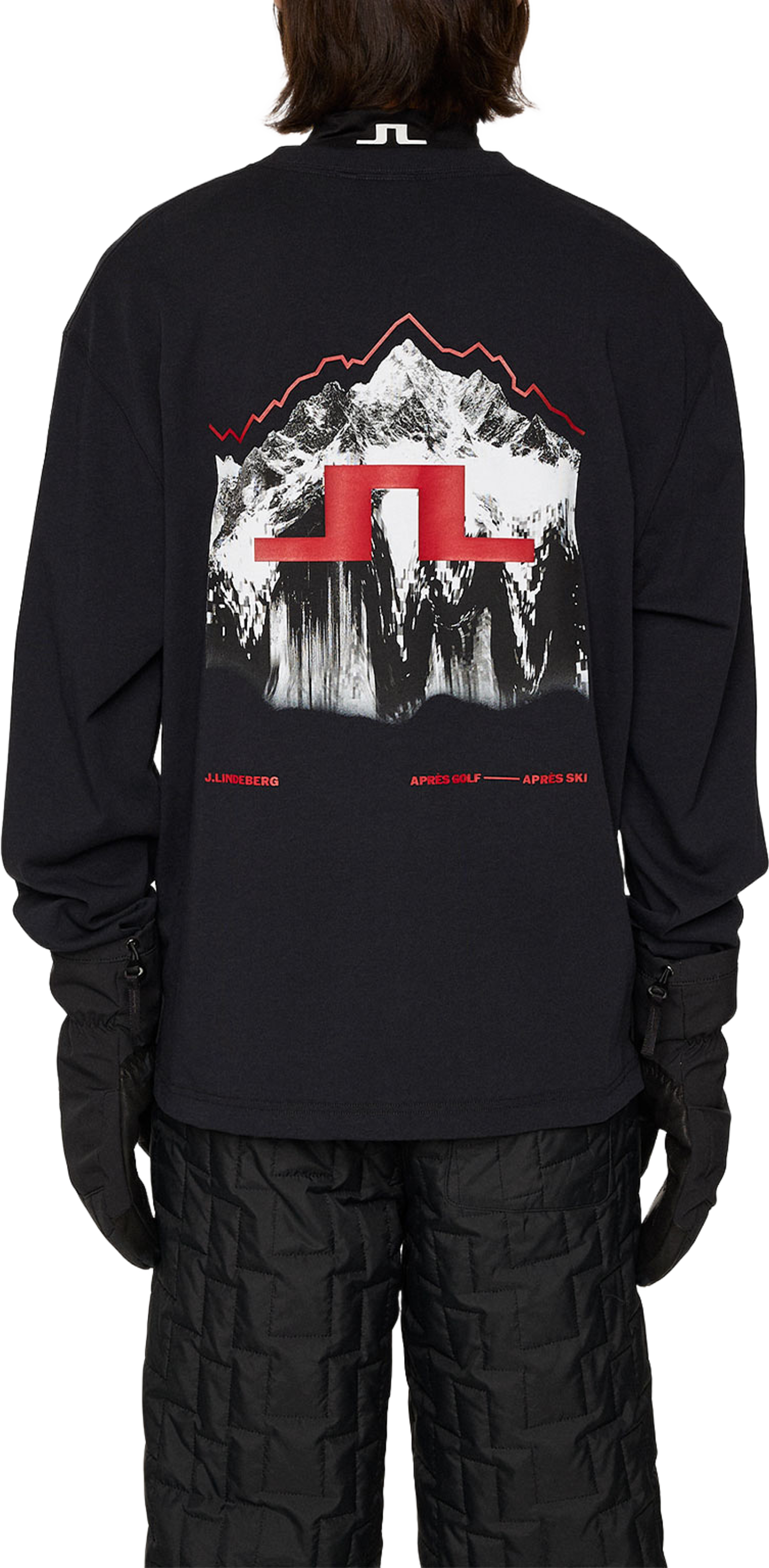 Walsh LS Apres T-shirt, från J.Lindeberg, i färgen Black. Klicka för att öppna bilden i stort format