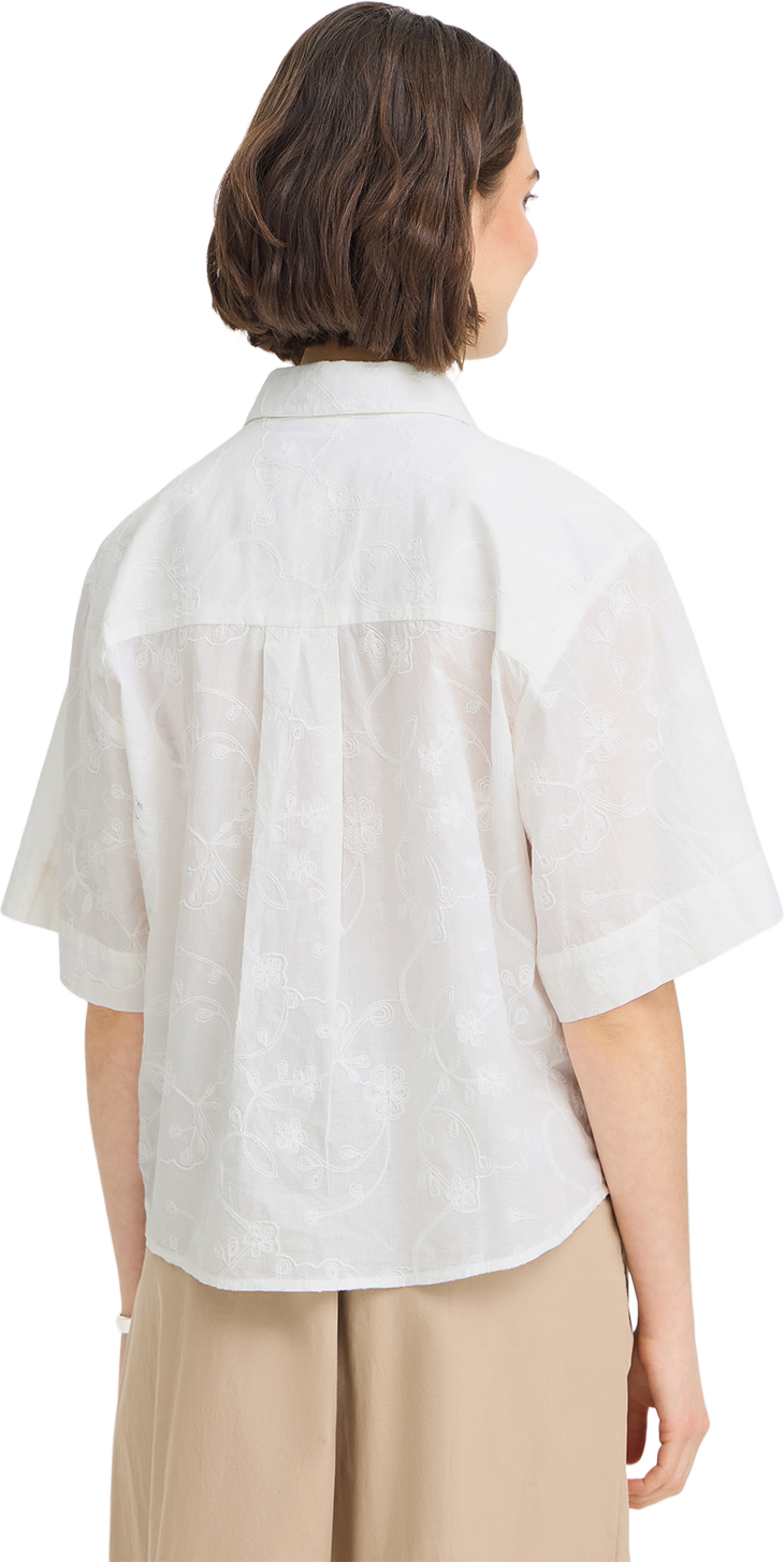 Emmy SH 1 Shirt, från Fransa, i färgen Whisper White Embroidery. Klicka för att öppna bilden i stort format
