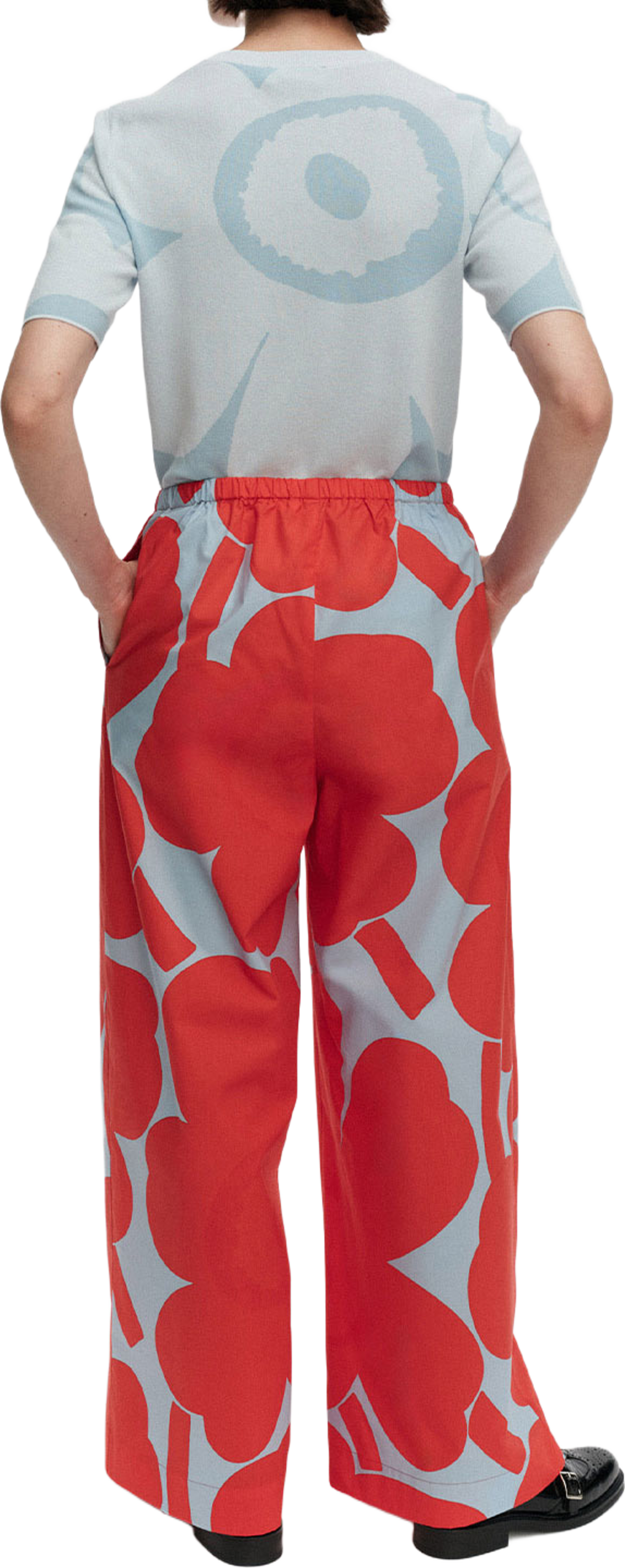Kappale Unikko Trousers, från Marimekko, i färgen Red, Light Blue. Klicka för att öppna bilden i stort format