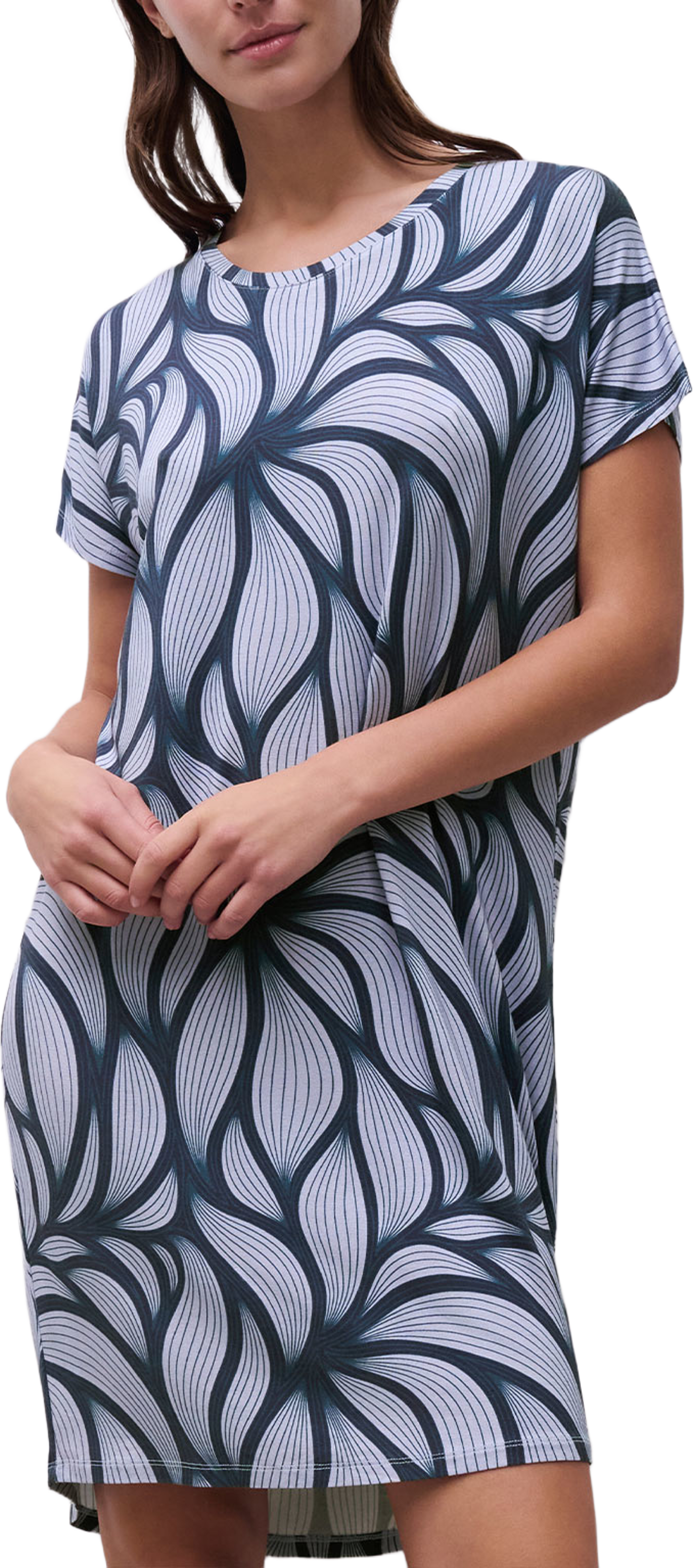 Yara Long Sleeve T-shirt, från FEMILET, i färgen Blue Petal. Klicka för att öppna bilden i stort format