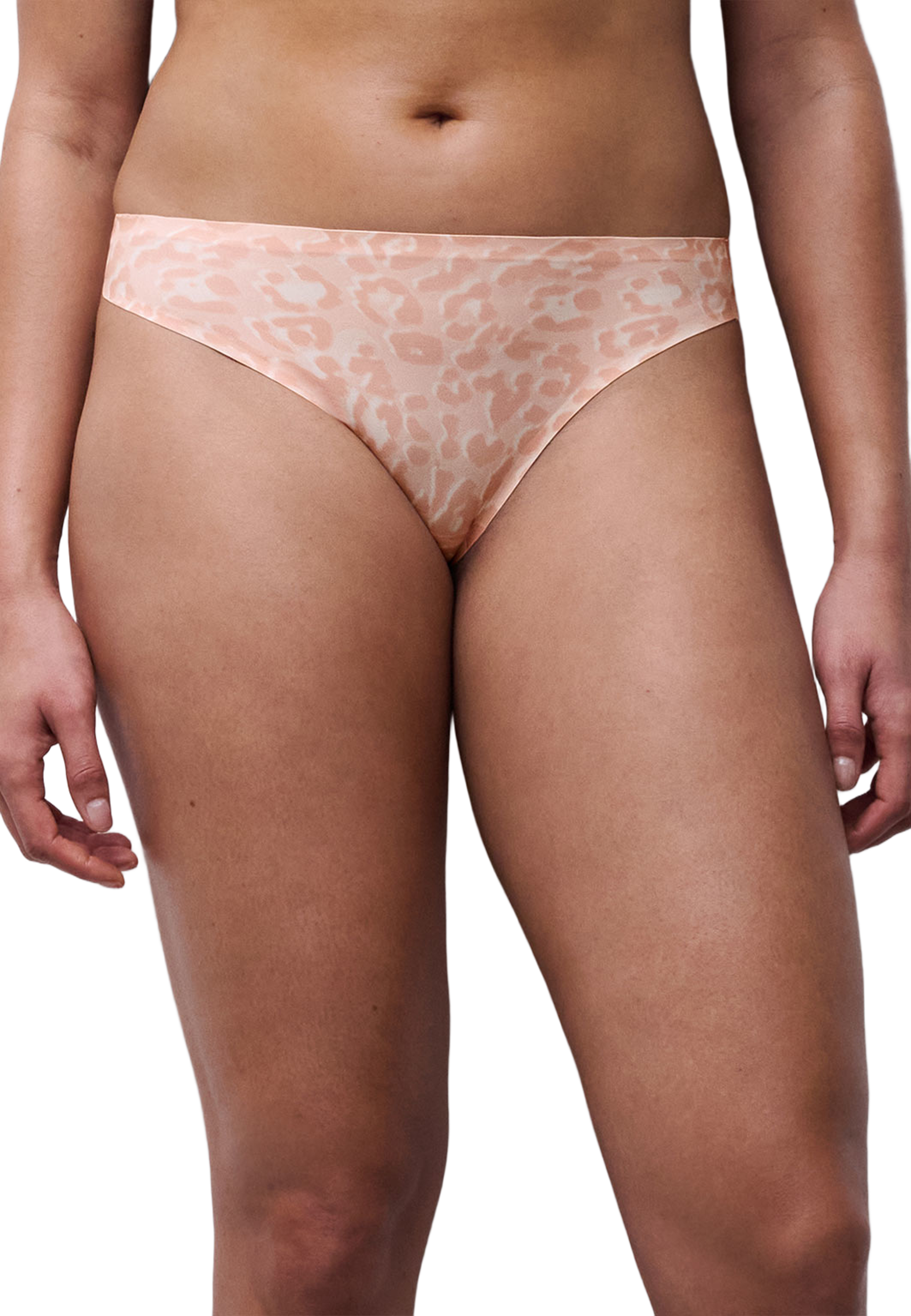 Sofstretch thong, från Chantelle, i färgen Leo Blush. Klicka för att öppna bilden i stort format