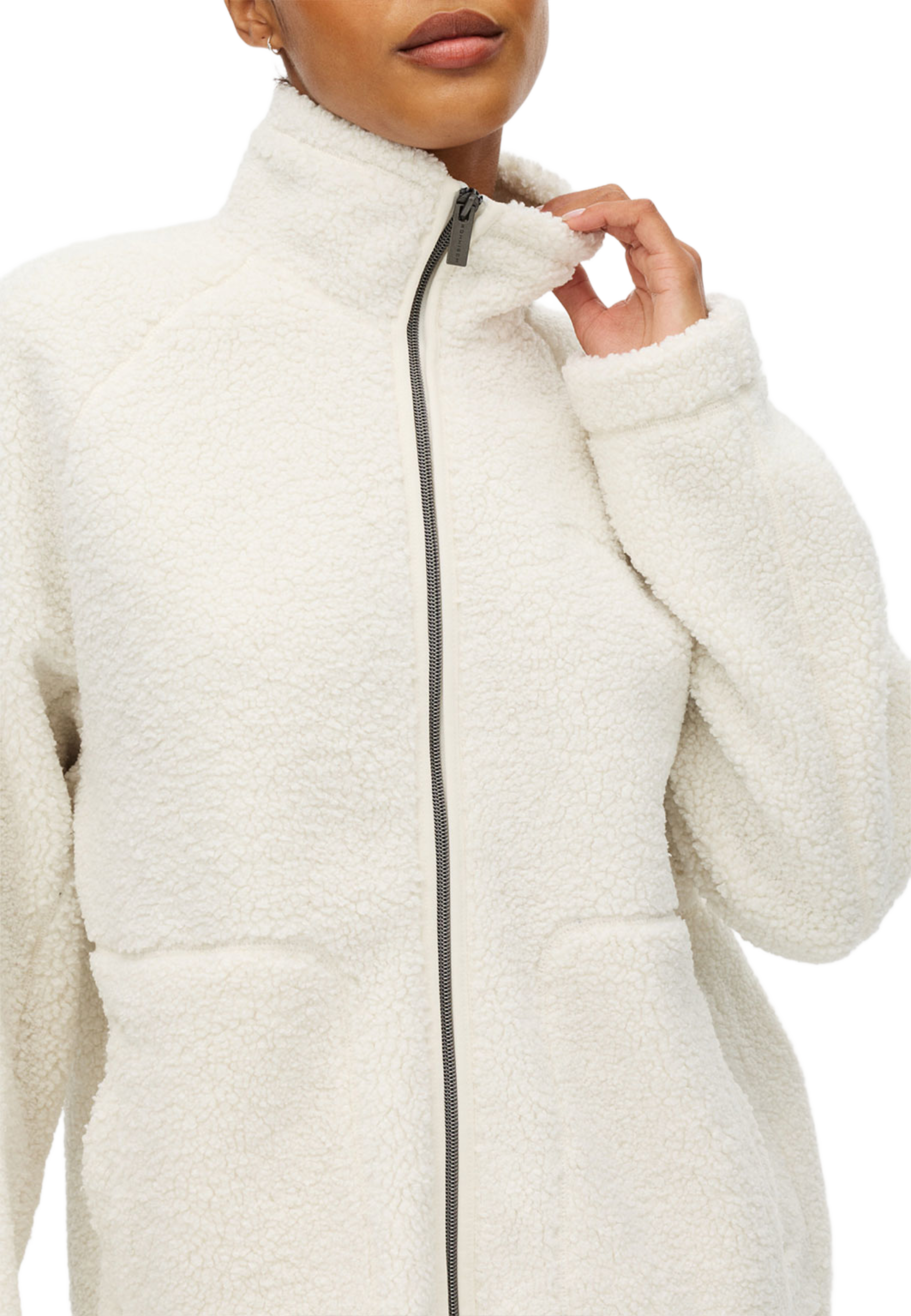 Cloud Pile Jacket, från Röhnisch, i färgen Tofu. Klicka för att öppna bilden i stort format