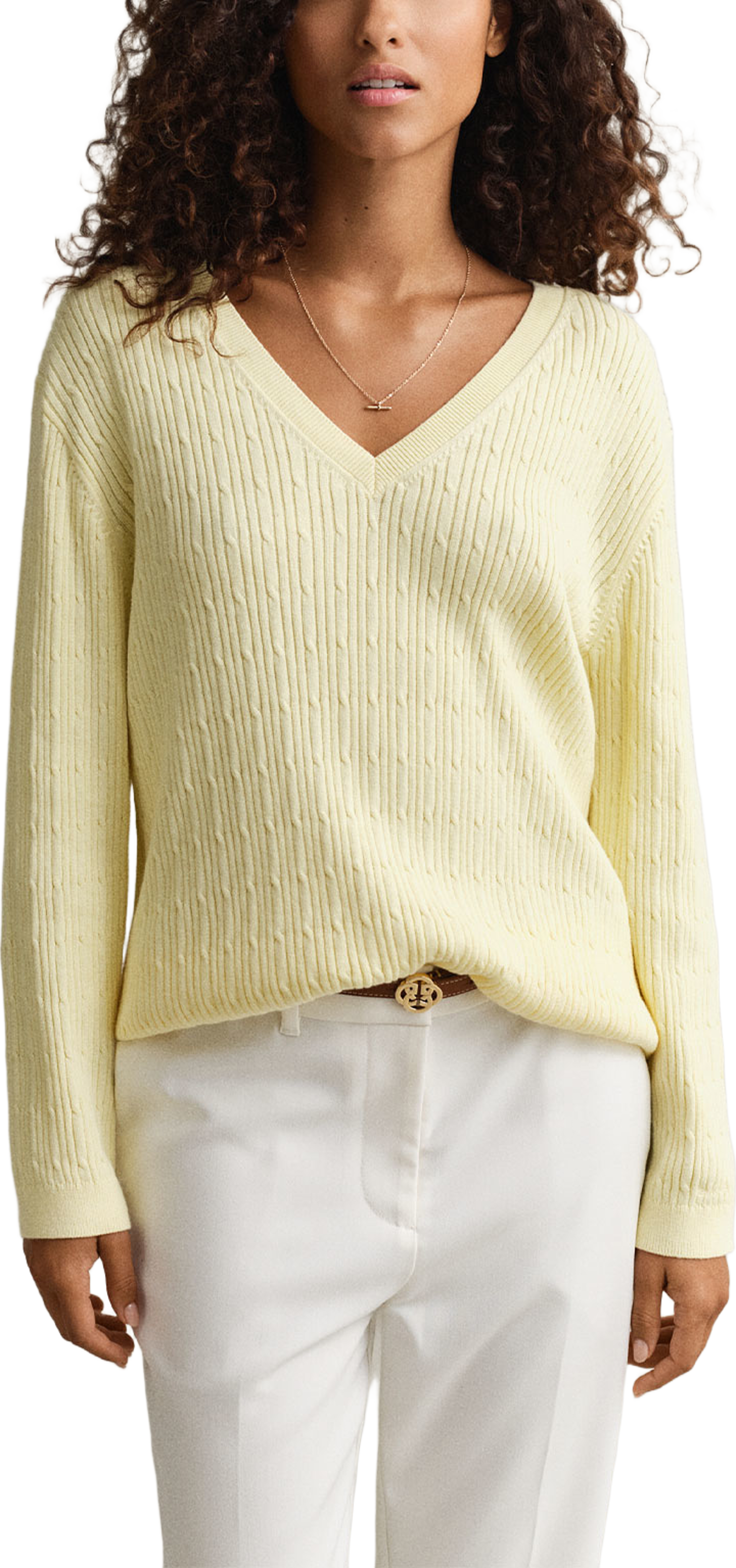 Cable Knit V-Neck Sweater, från GANT, i färgen Vanilla Yellow. Klicka för att öppna bilden i stort format