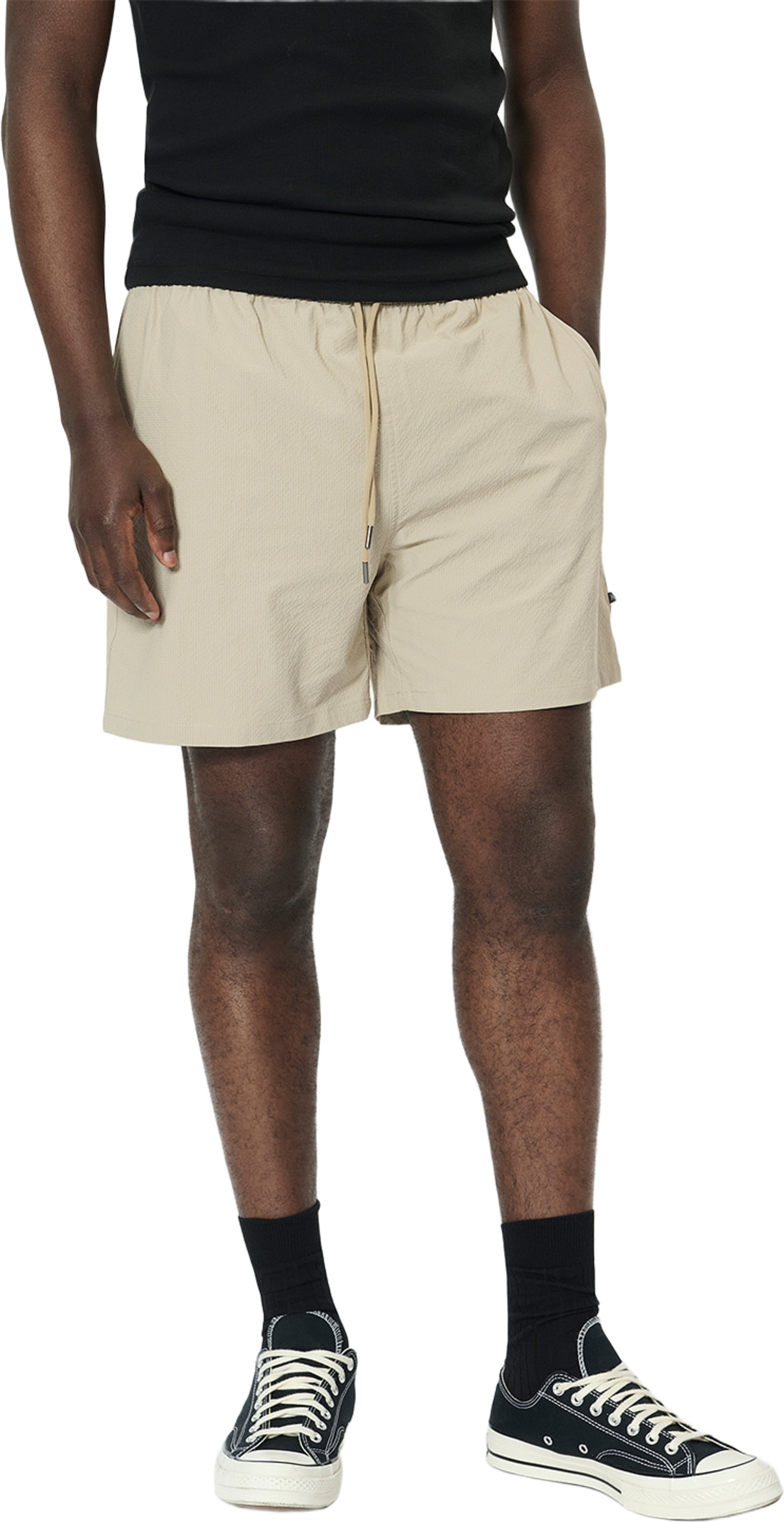 Swimmer, från Matinique, i färgen Plaza Taupe. Klicka för att öppna bilden i stort format