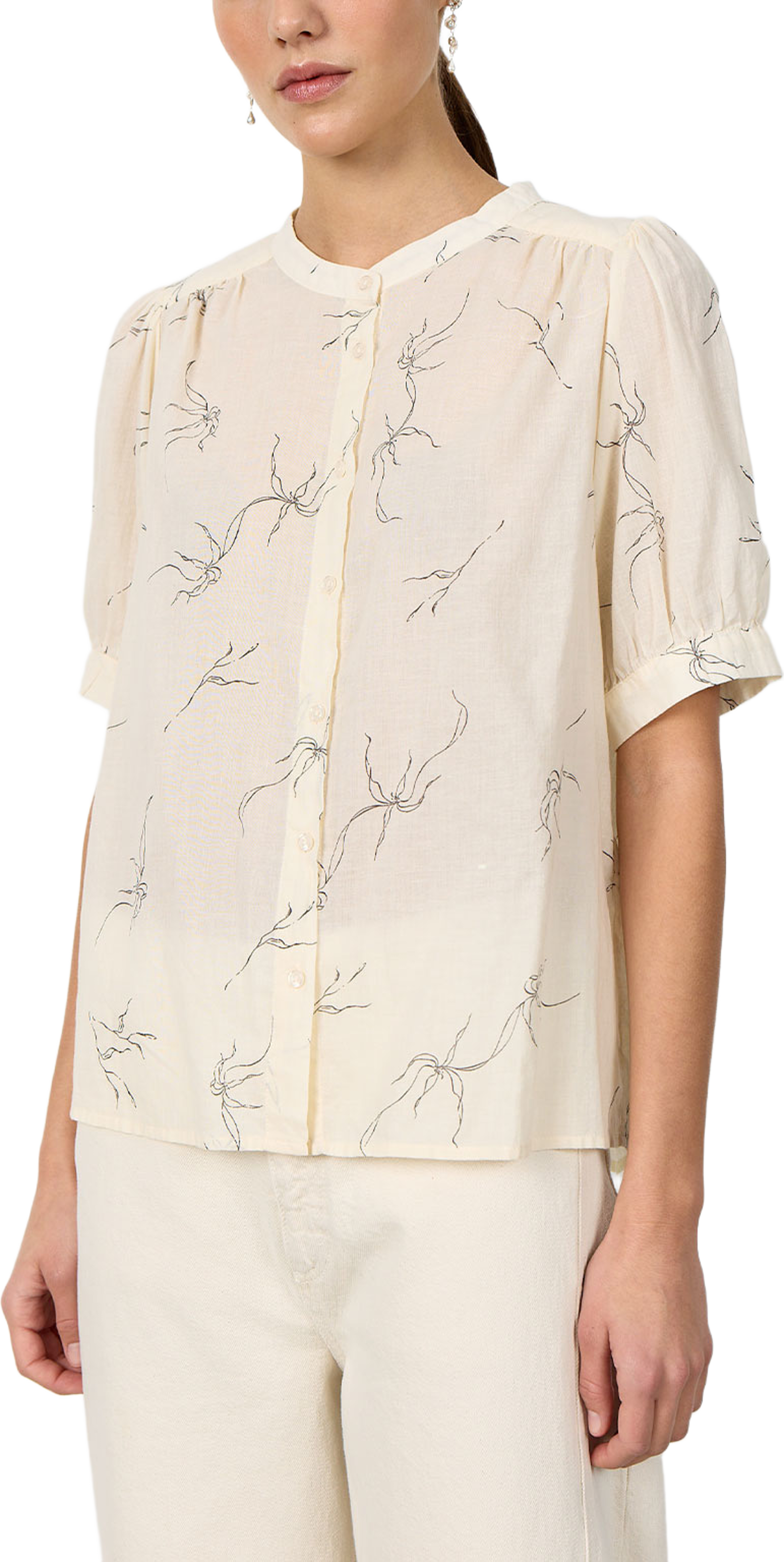 Portia 1 Shirt, från Leveté Room, i färgen Turtledove Combi. Klicka för att öppna bilden i stort format